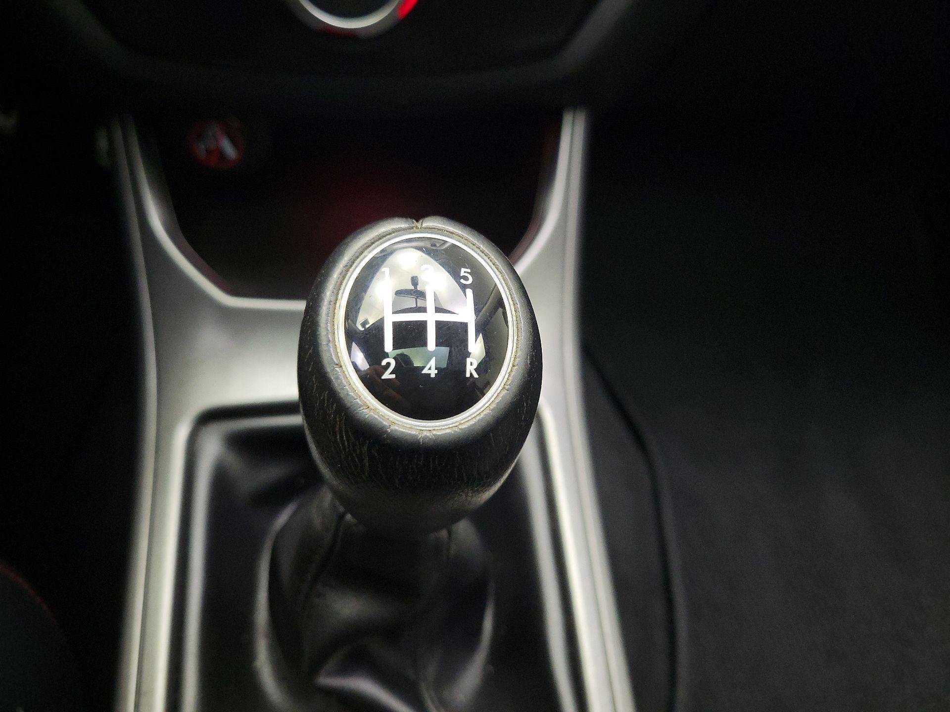 Thumbnail: 2014 Subaru Impreza - 16