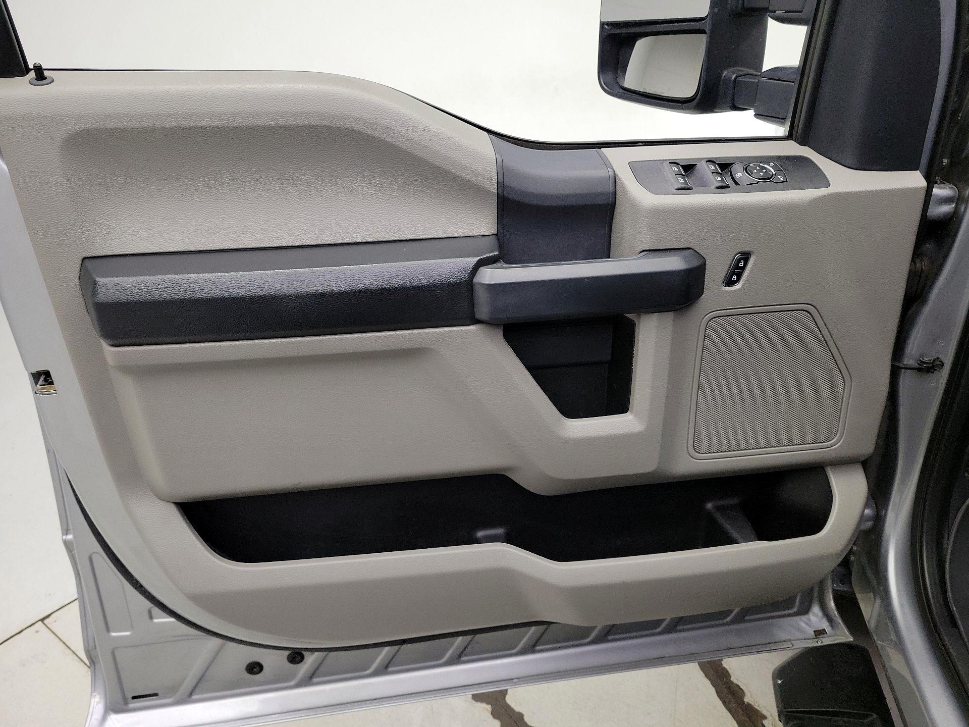 Thumbnail: 2022 Ford F-350 - 12