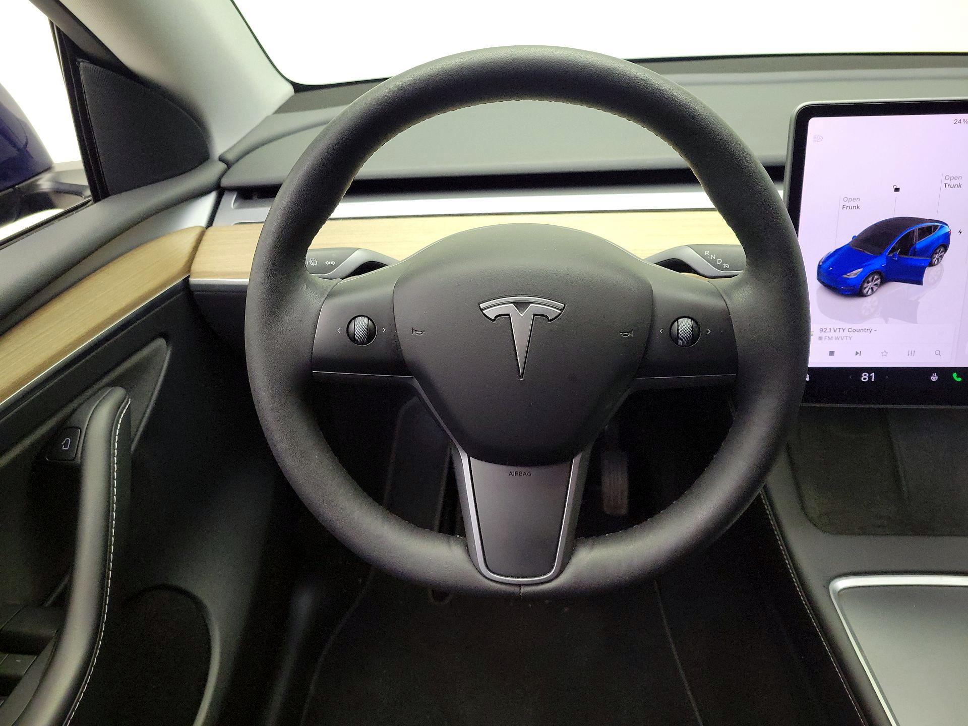 Thumbnail: 2023 Tesla Model Y - 10