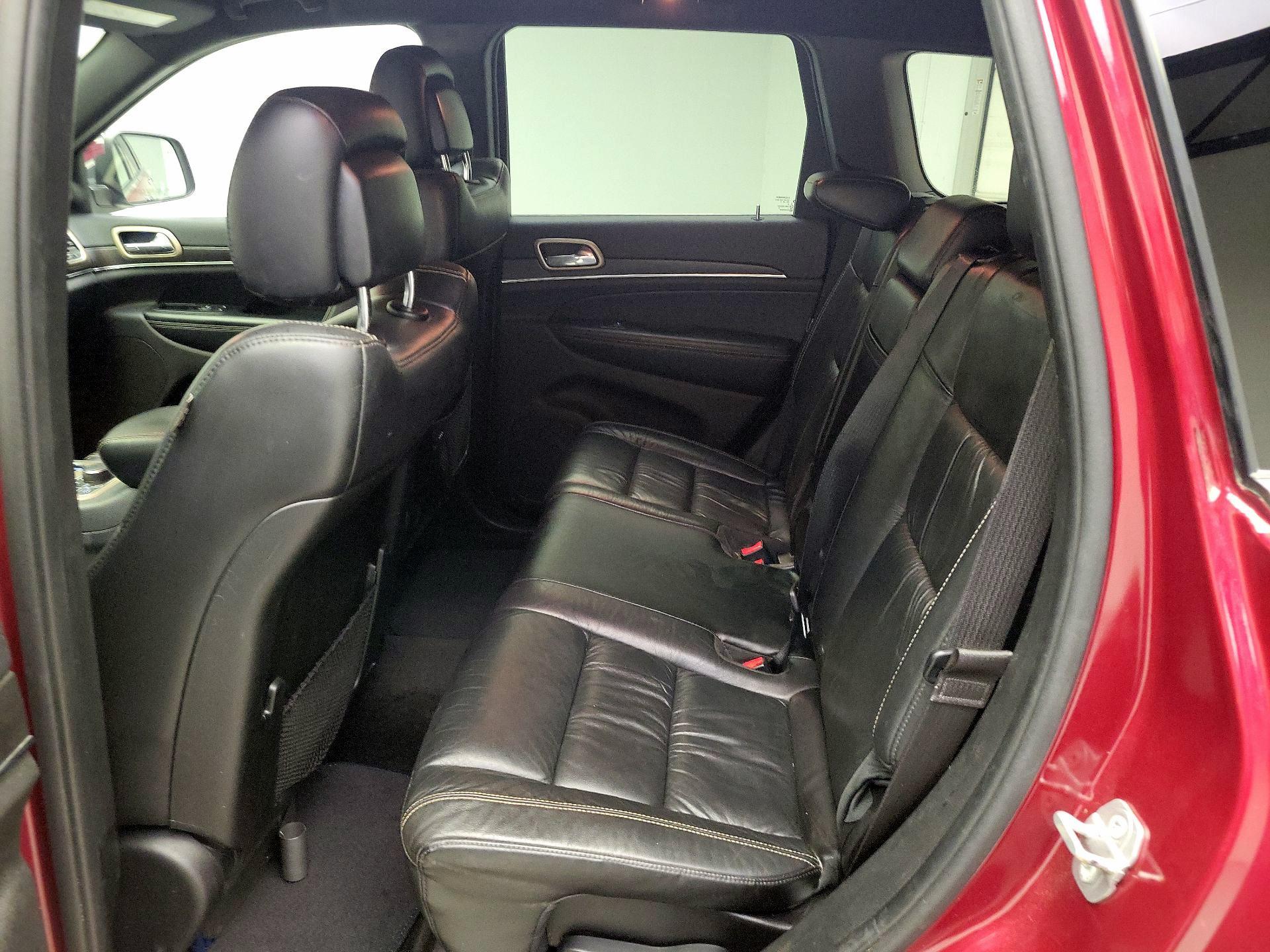 Thumbnail: 2015 Jeep Grand Cherokee - 20