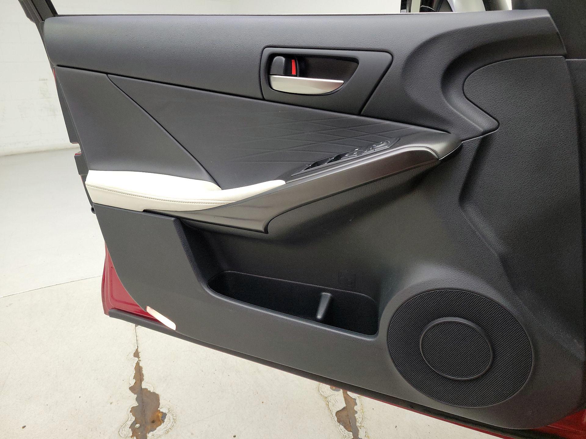 Thumbnail: 2021 Lexus IS - 12