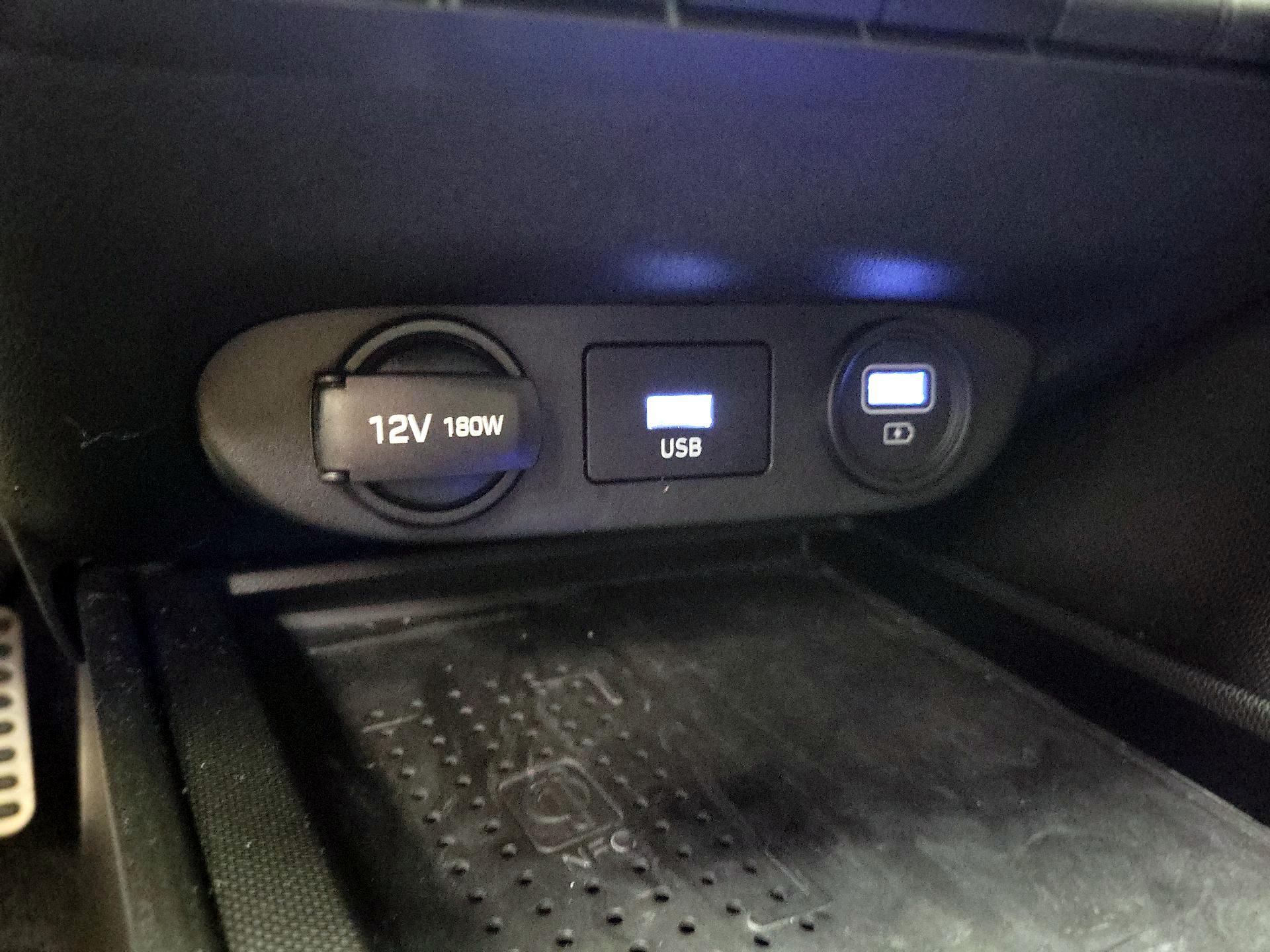 Thumbnail: 2021 Hyundai Elantra - 18