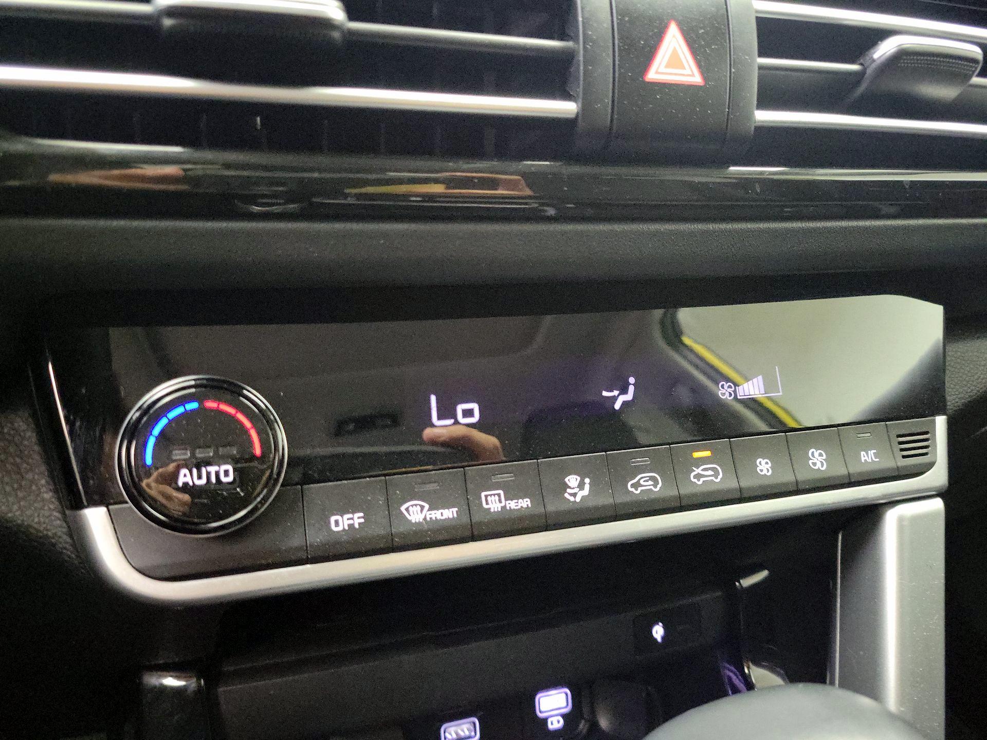 Thumbnail: 2021 Kia Seltos - 17