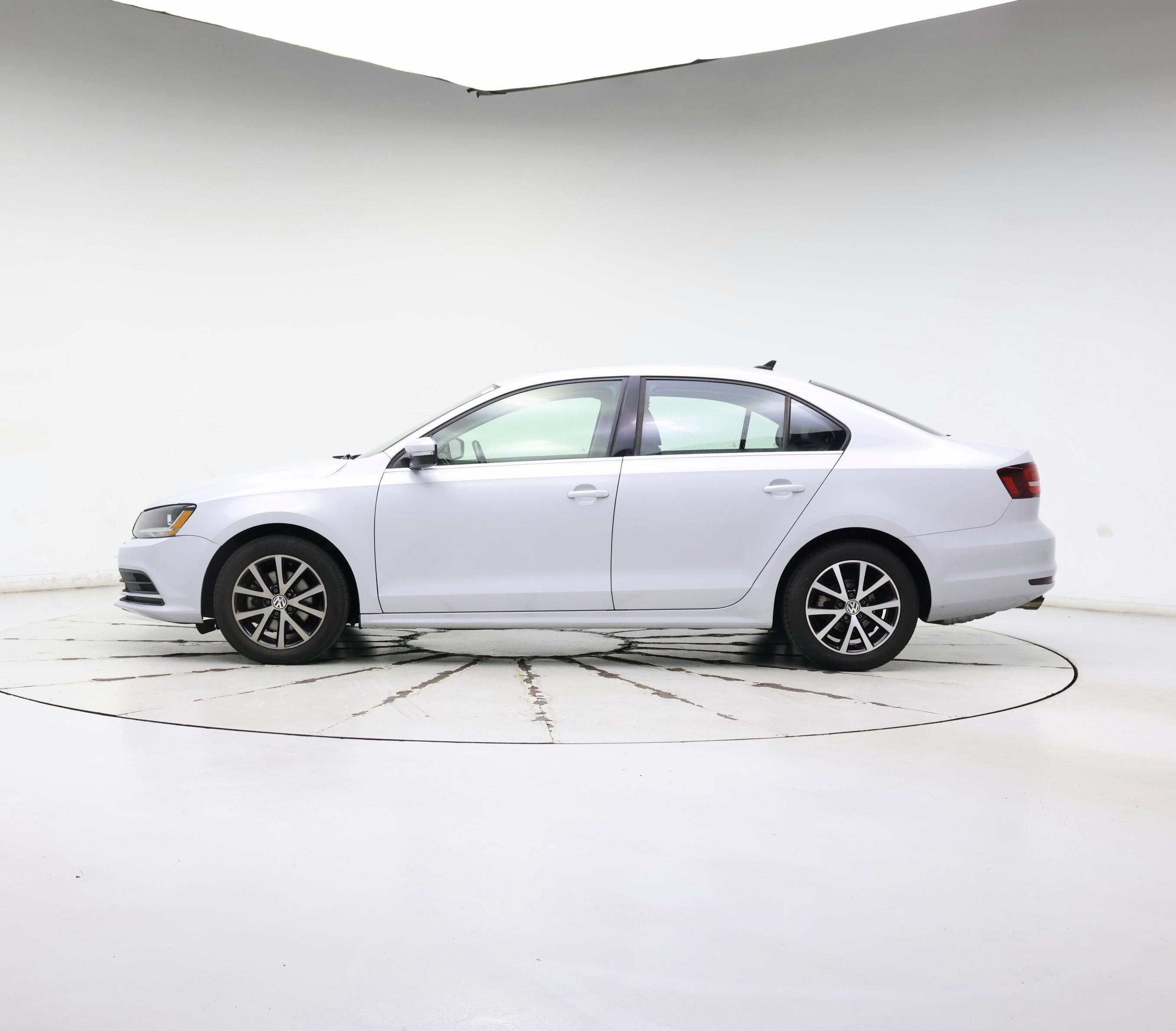 Thumbnail: 2017 Volkswagen Jetta - 3