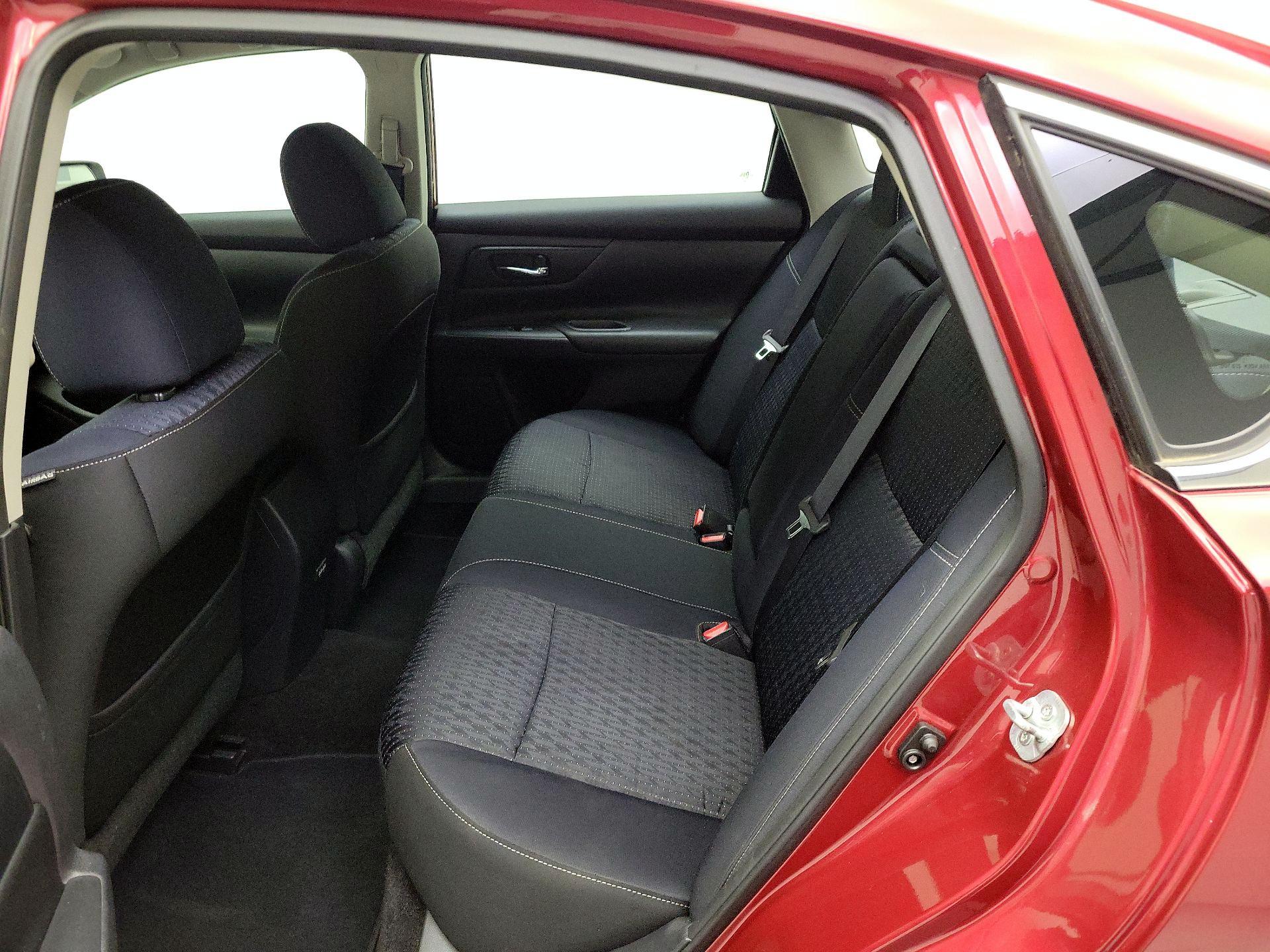 Thumbnail: 2017 Nissan Altima - 19