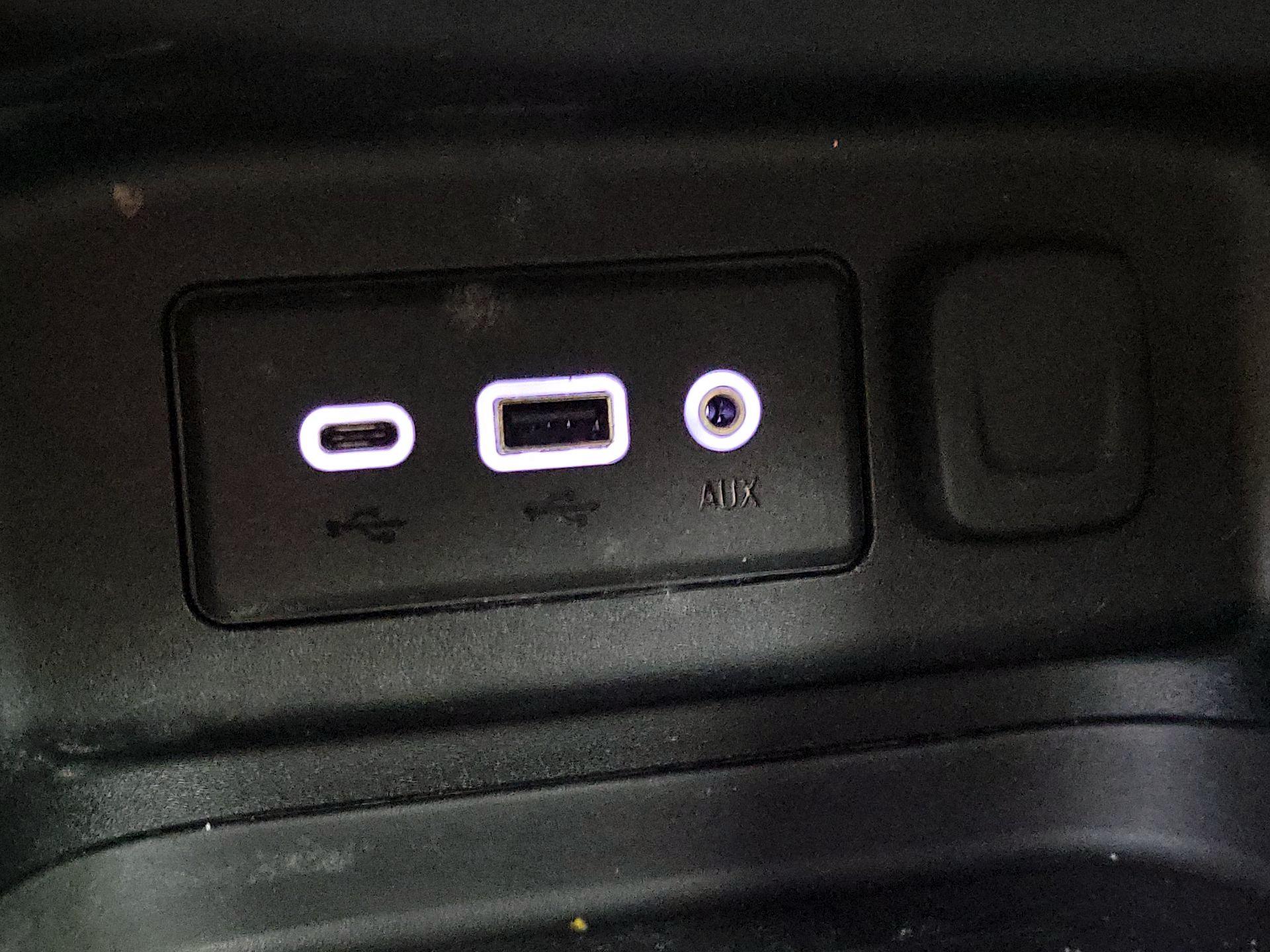 Thumbnail: 2019 Chevrolet Equinox - 18