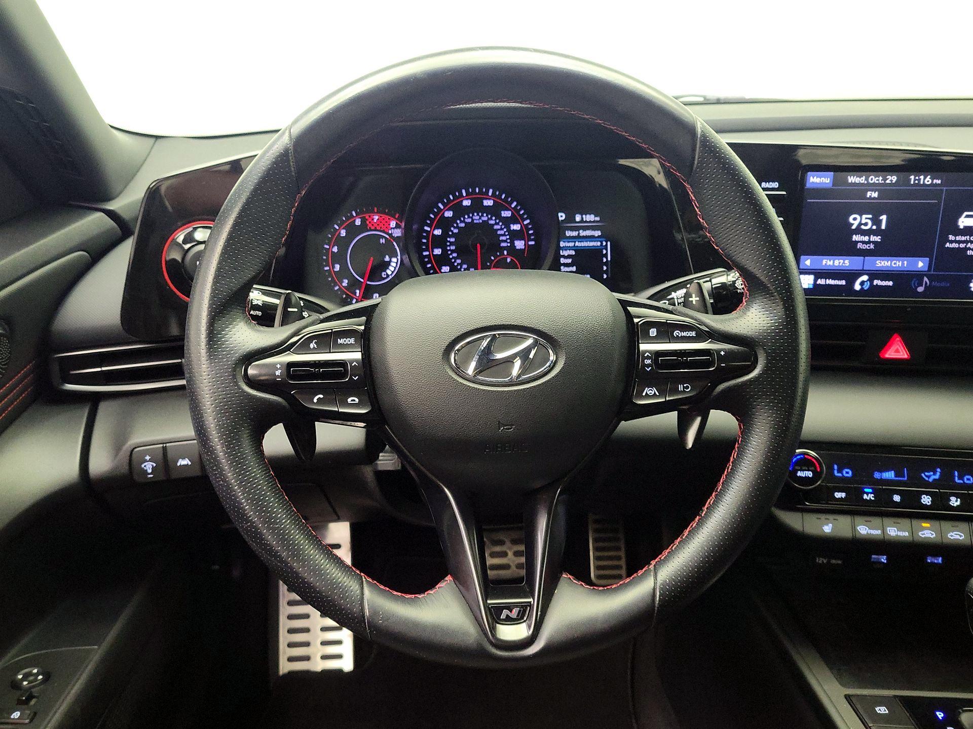 Thumbnail: 2022 Hyundai Elantra - 10