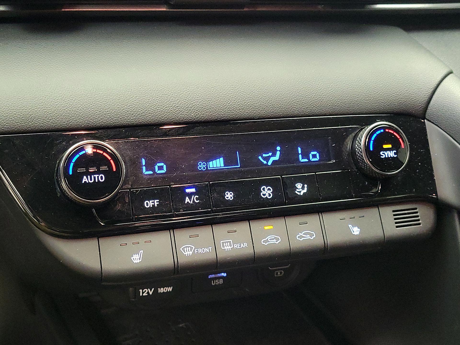 Thumbnail: 2022 Hyundai Elantra - 16