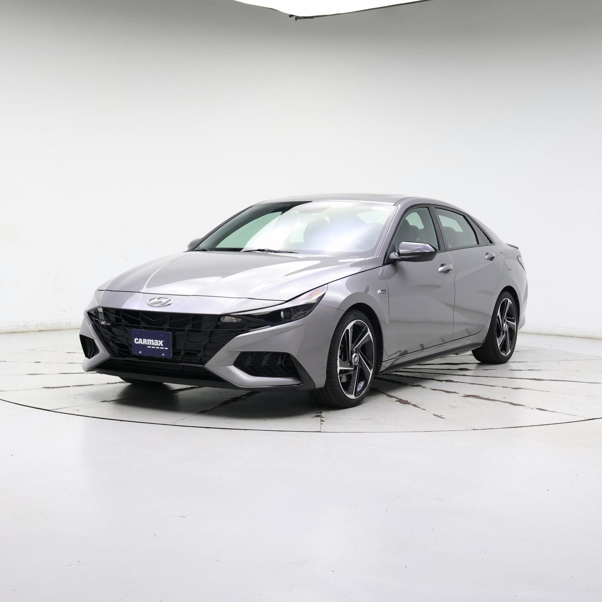 Thumbnail: 2022 Hyundai Elantra - 4