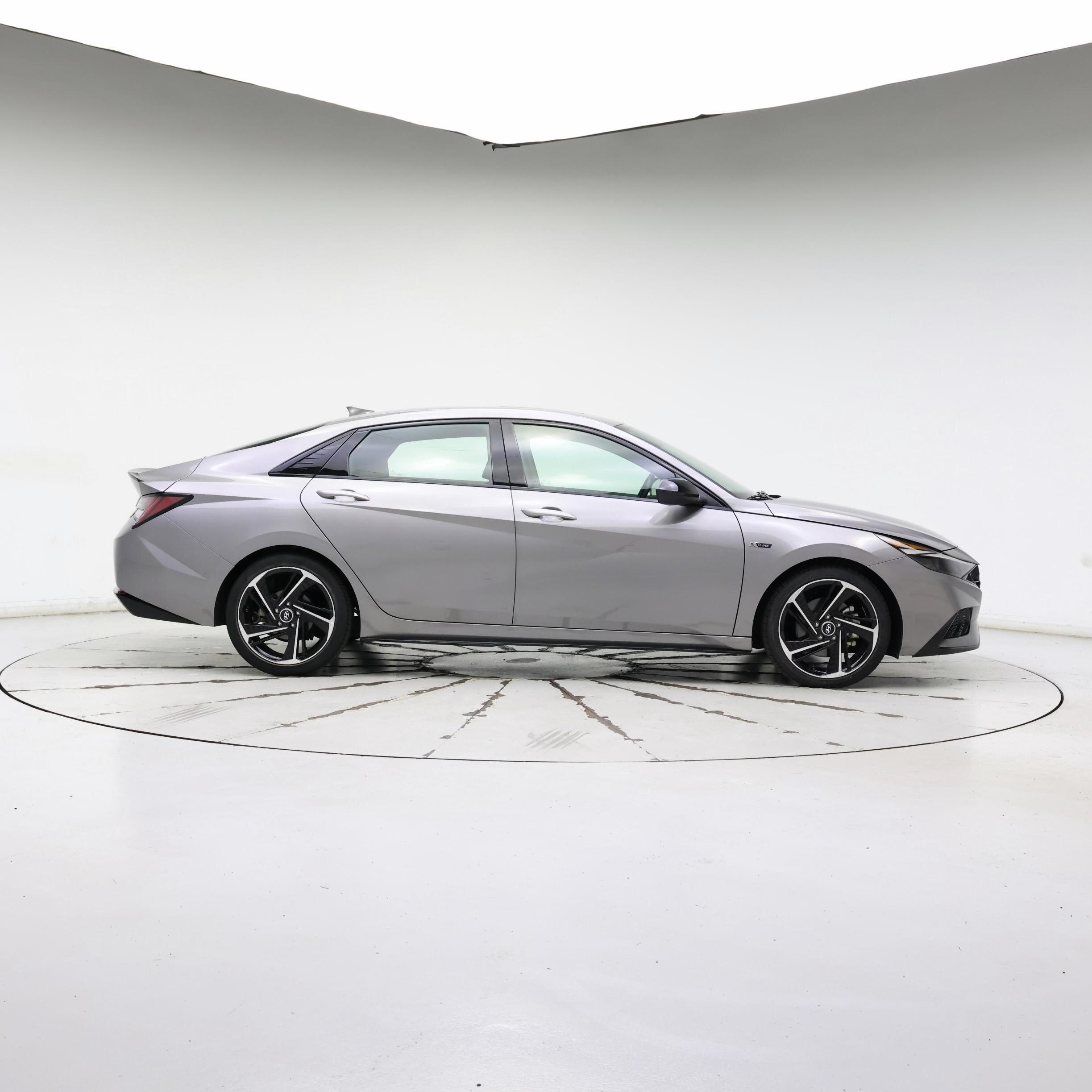 Thumbnail: 2022 Hyundai Elantra - 7