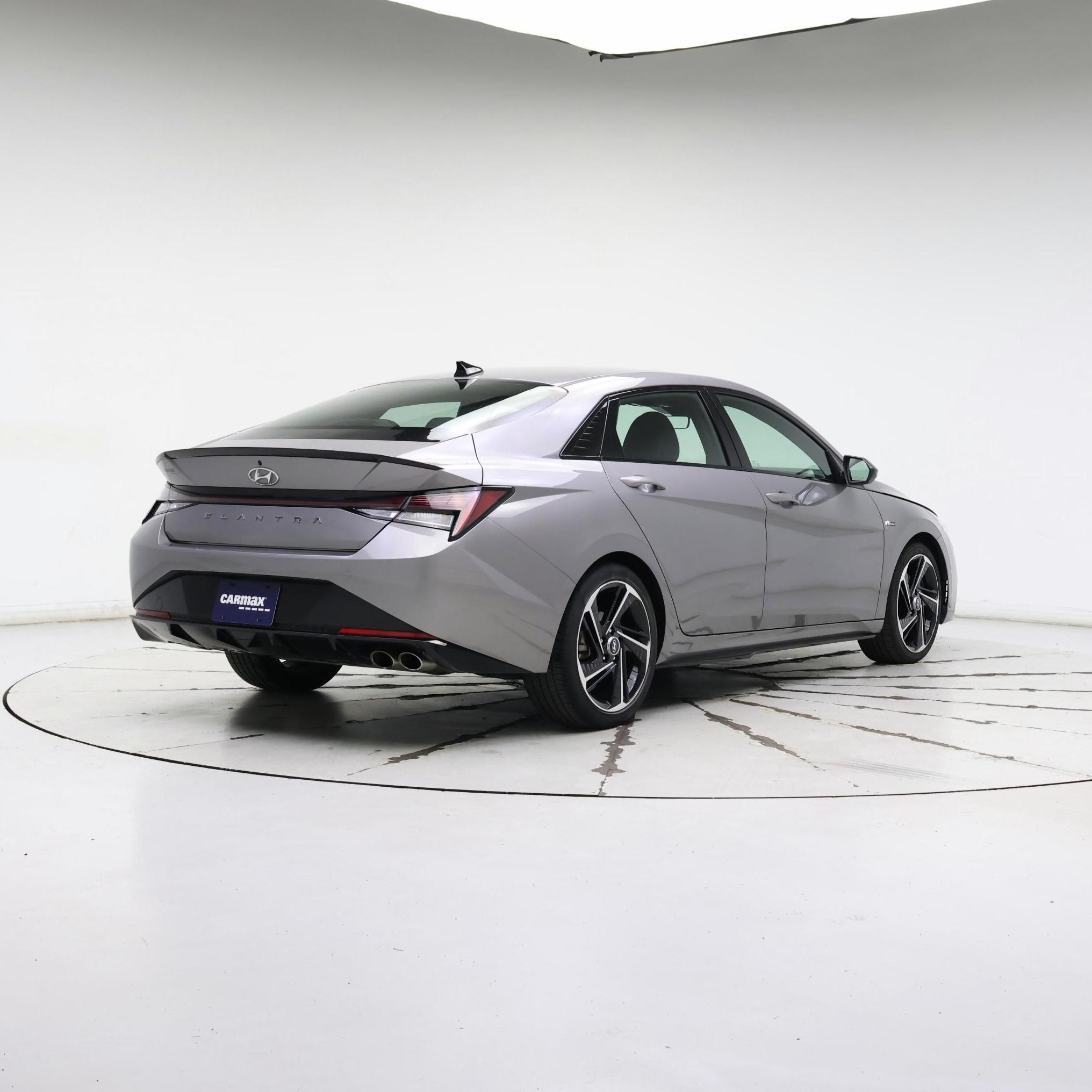 Thumbnail: 2022 Hyundai Elantra - 8