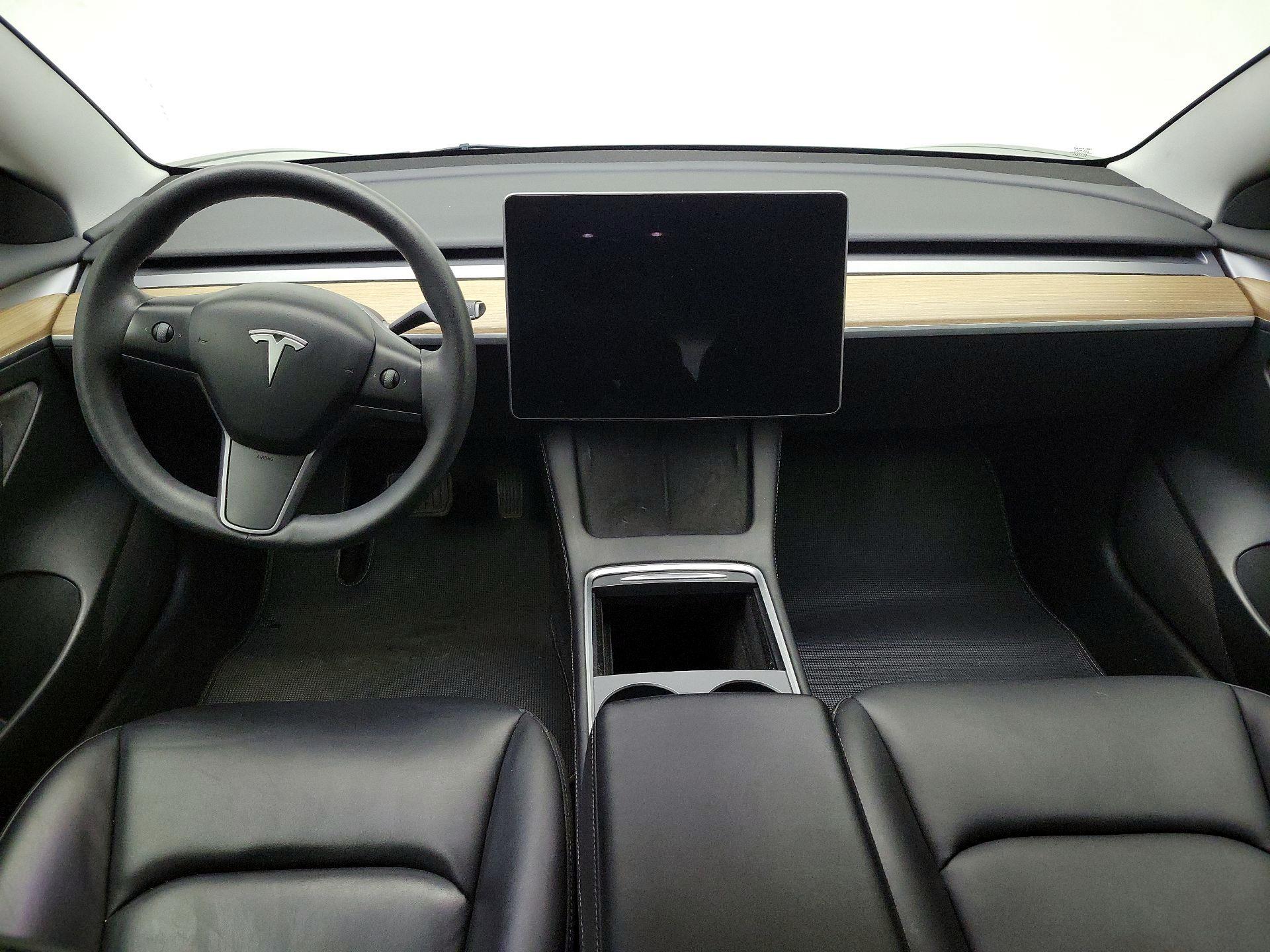 Thumbnail: 2023 Tesla Model 3 - 9