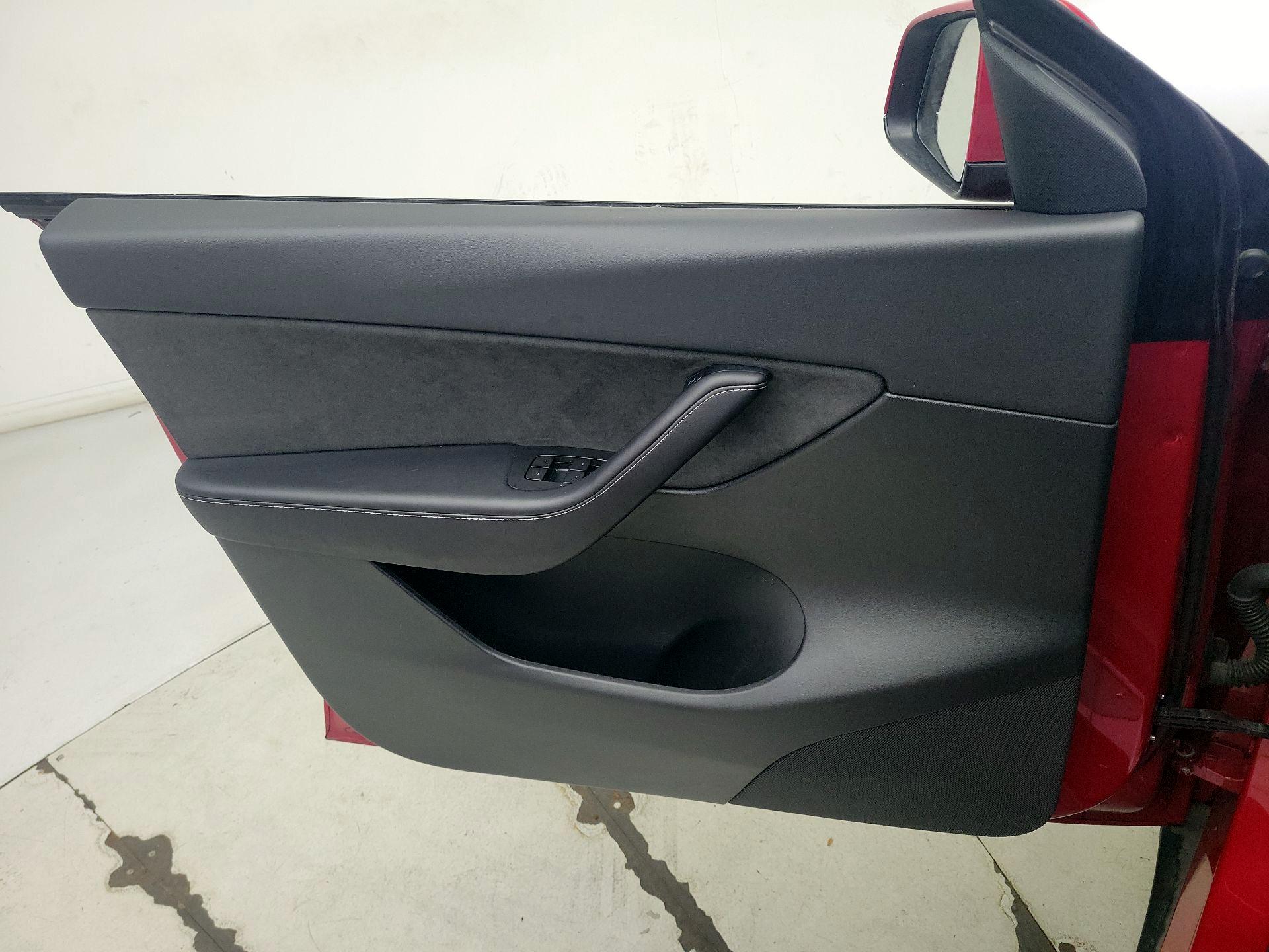 Thumbnail: 2022 Tesla Model Y - 12