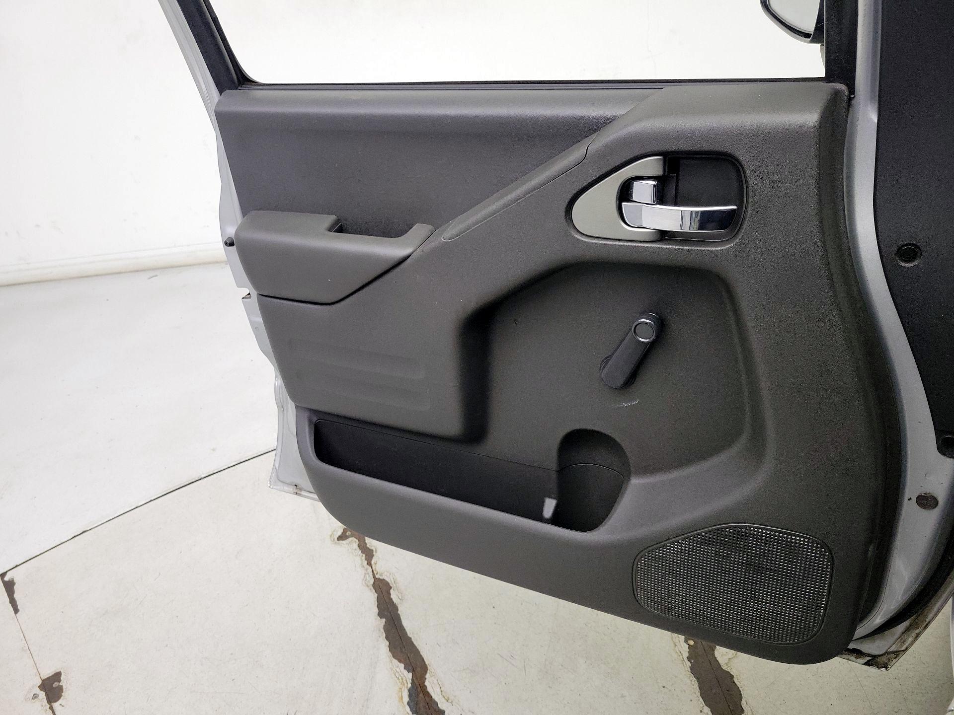 Thumbnail: 2016 Nissan Frontier - 12