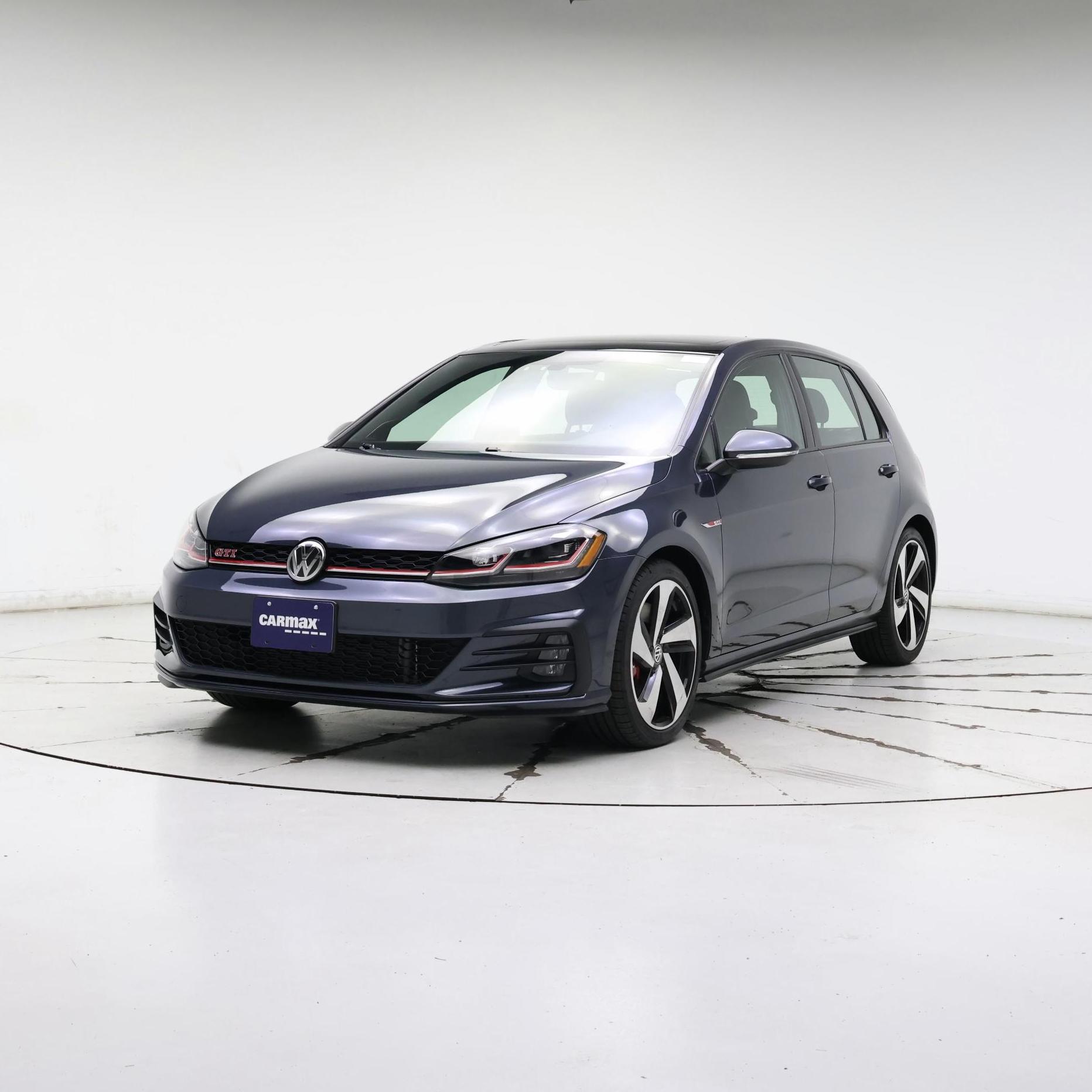 Thumbnail: 2019 Volkswagen Golf - 4