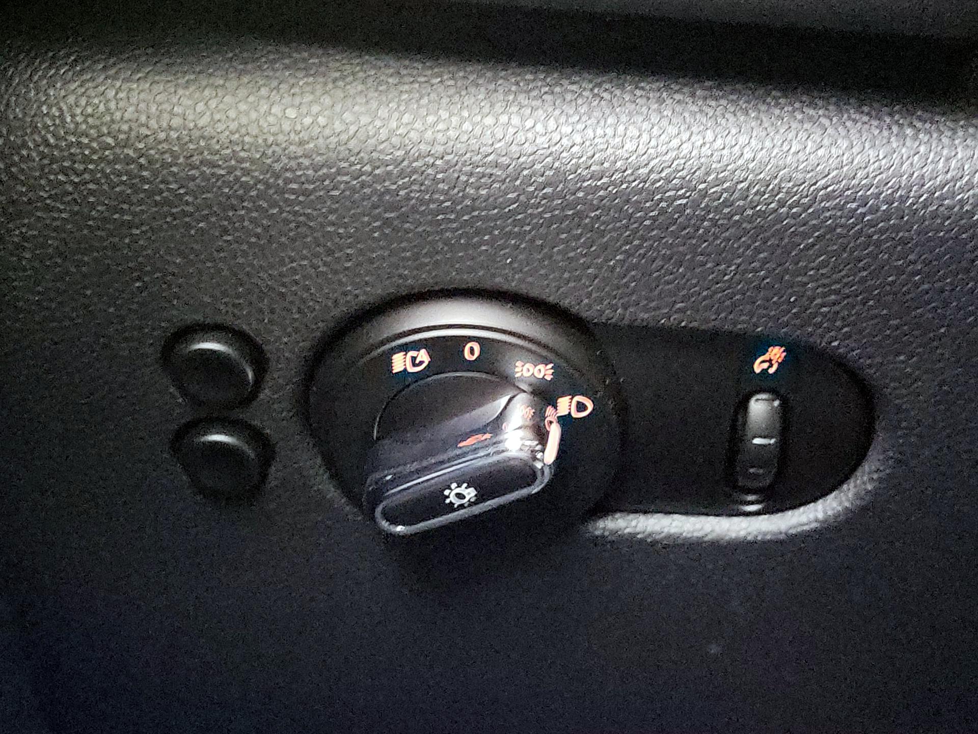 Thumbnail: 2021 MINI Cooper Hardtop - 13