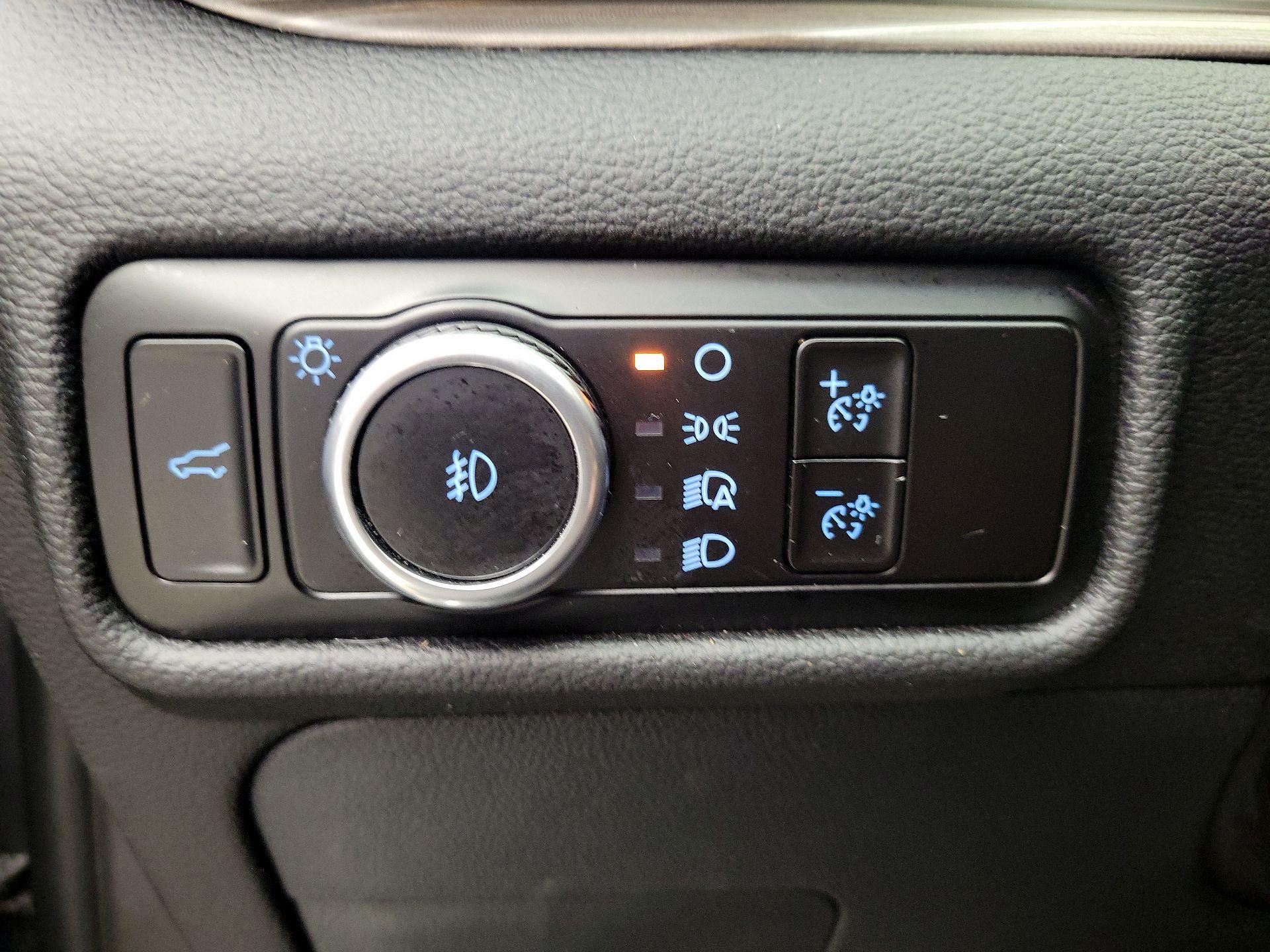 Thumbnail: 2023 Ford Explorer - 13