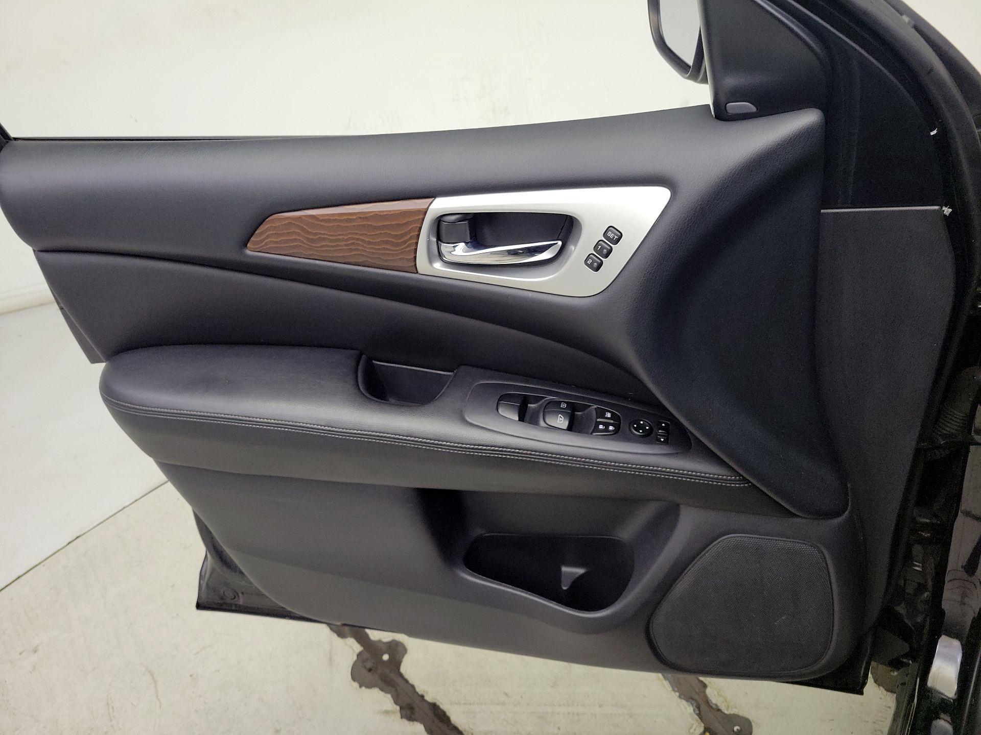 Thumbnail: 2018 Nissan Pathfinder - 12