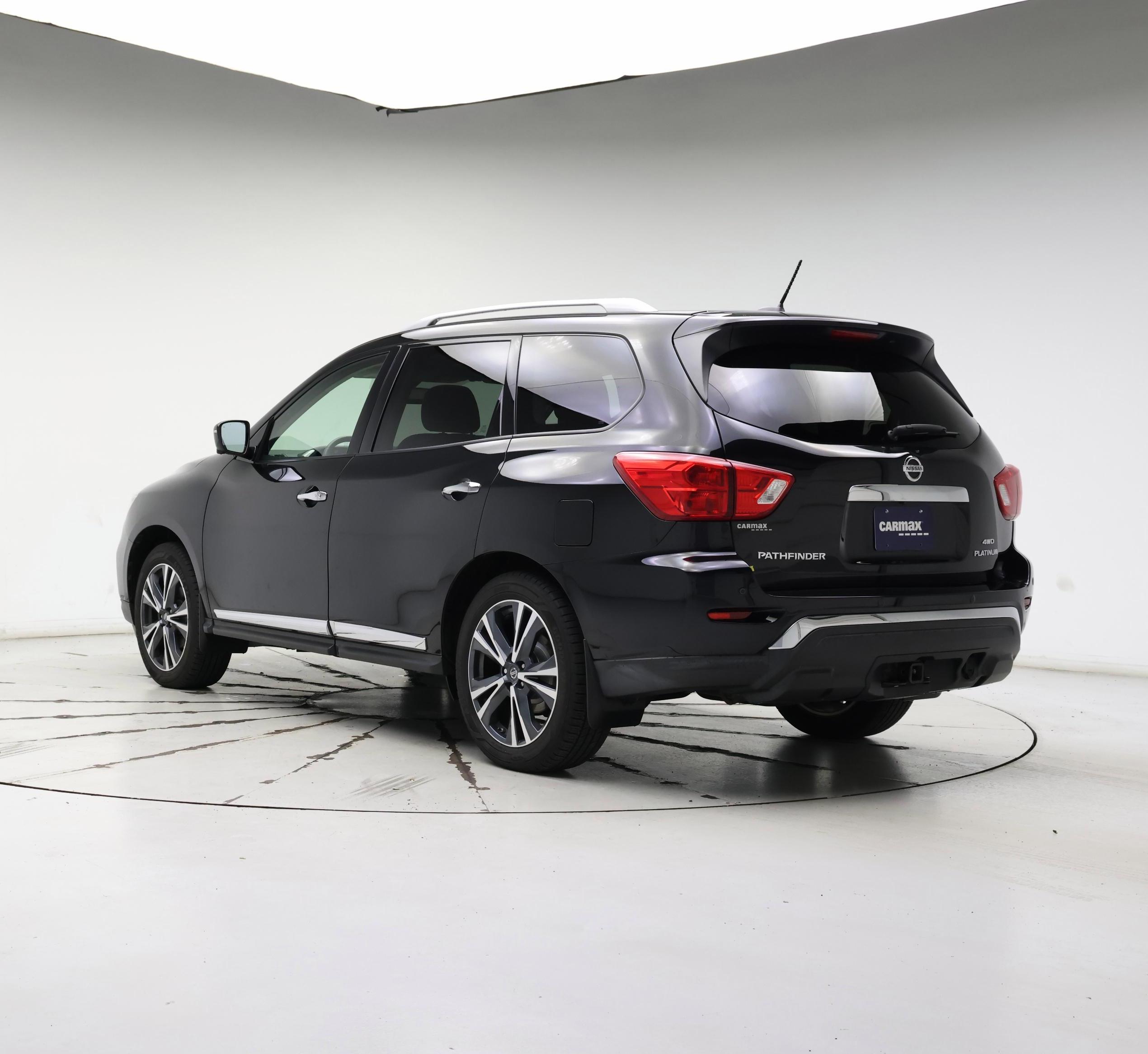 Thumbnail: 2018 Nissan Pathfinder - 2