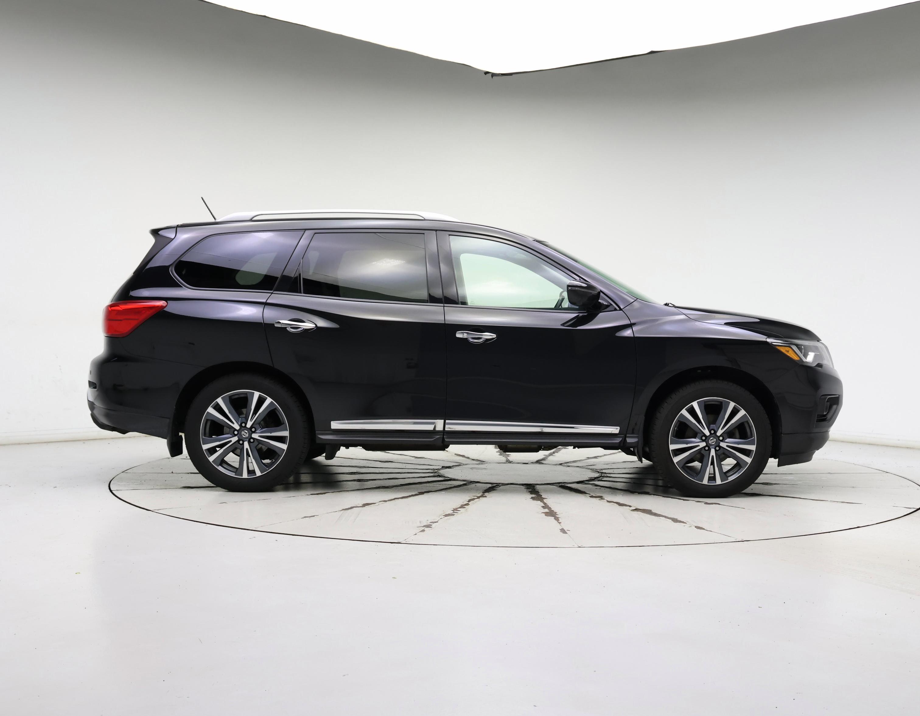 Thumbnail: 2018 Nissan Pathfinder - 7