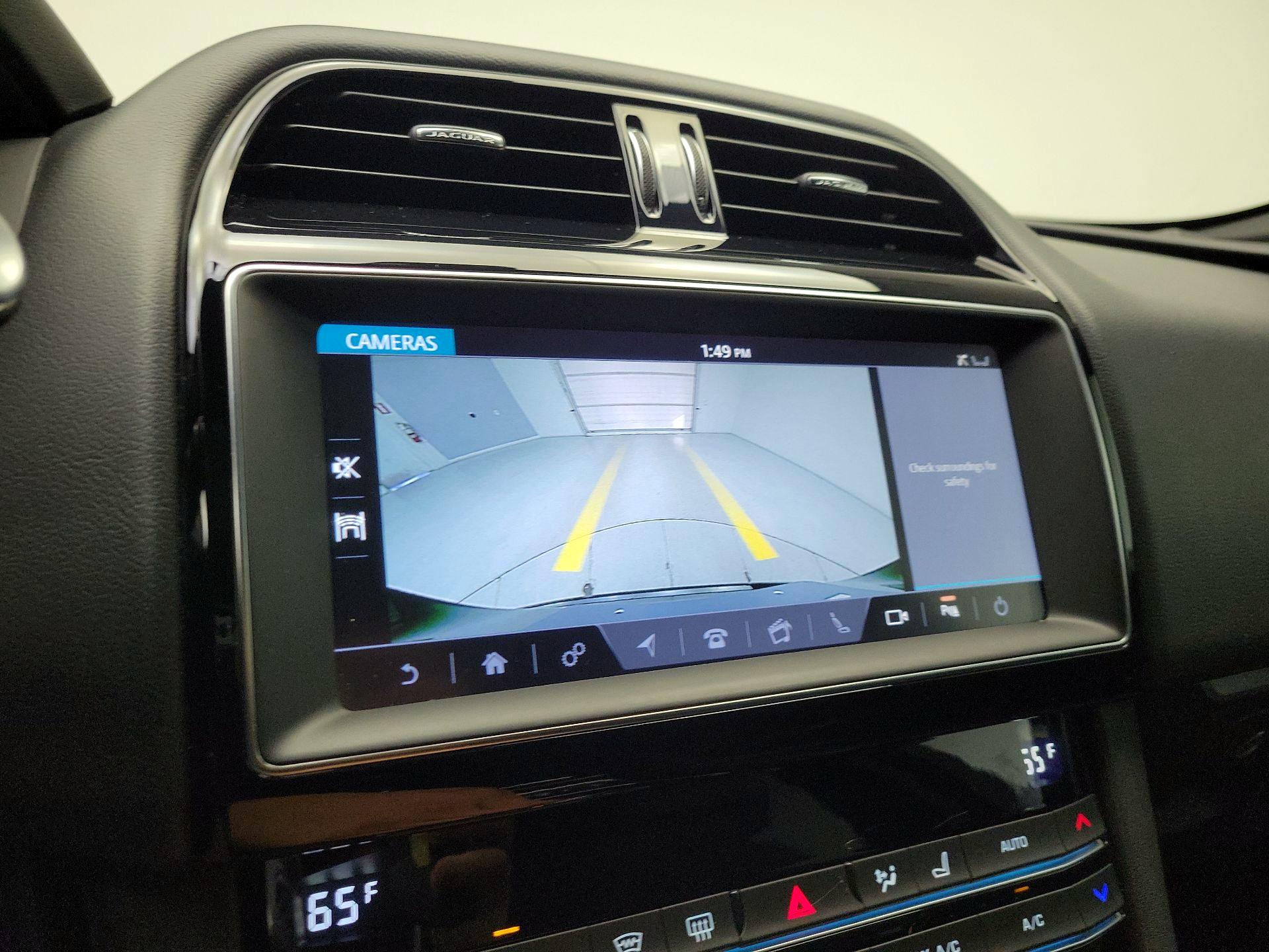 Thumbnail: 2020 Jaguar F-Pace - 15