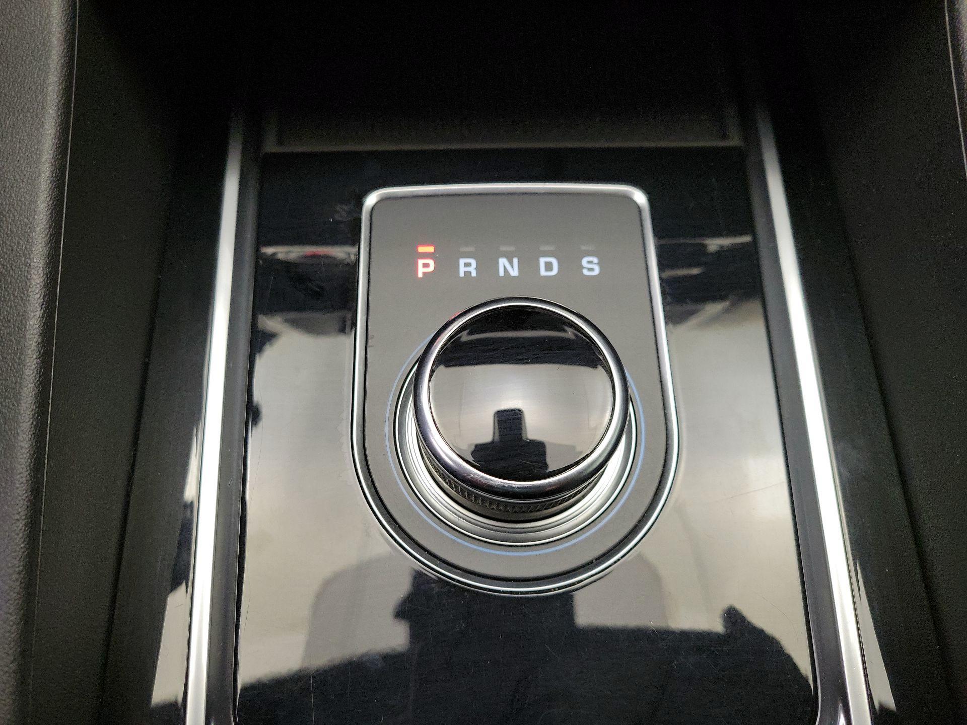 Thumbnail: 2020 Jaguar F-Pace - 18