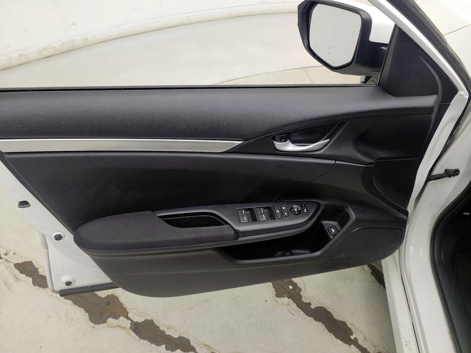 Thumbnail: 2019 Honda Civic - 12