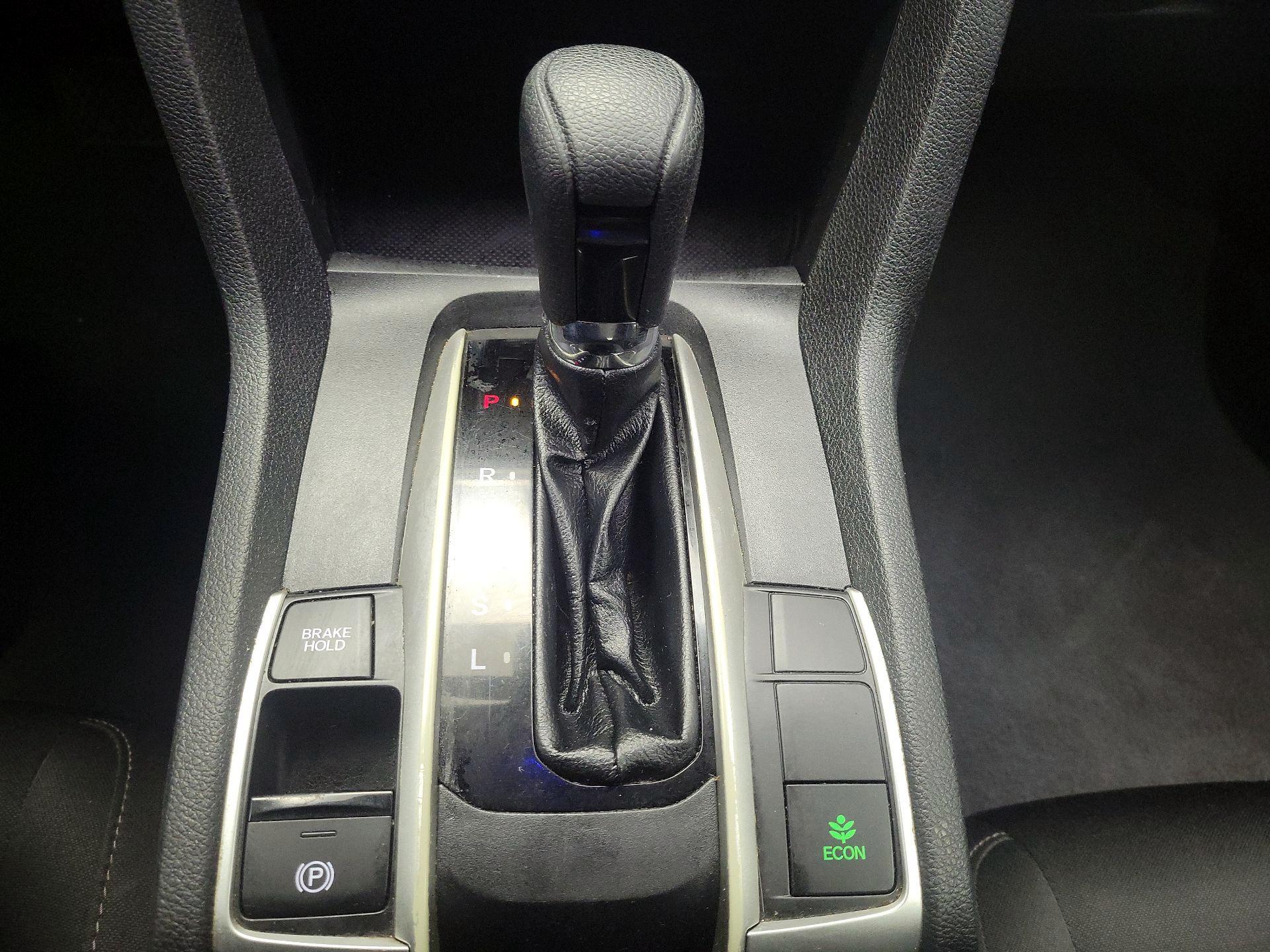 Thumbnail: 2019 Honda Civic - 17