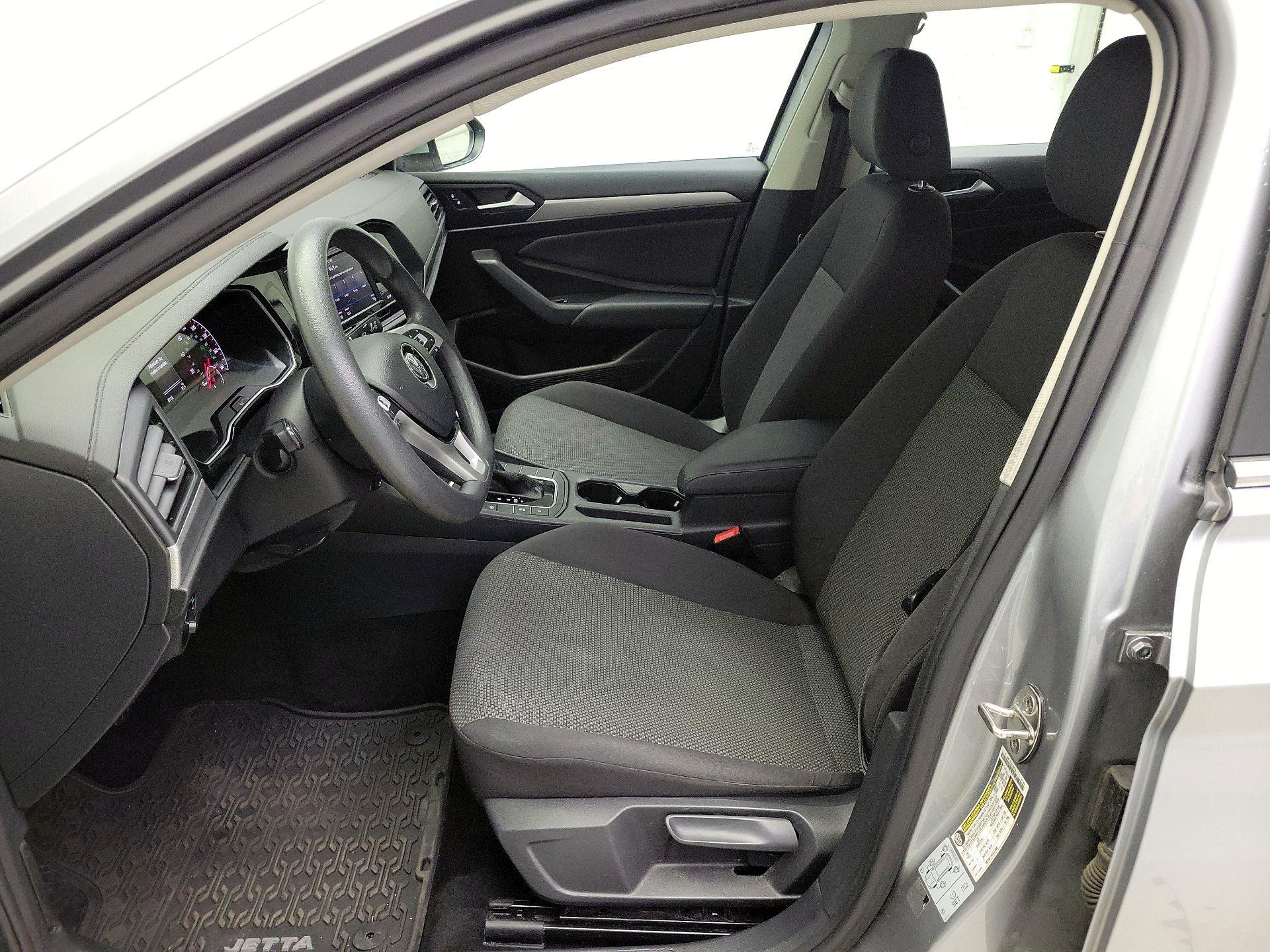 Thumbnail: 2019 Volkswagen Jetta - 11