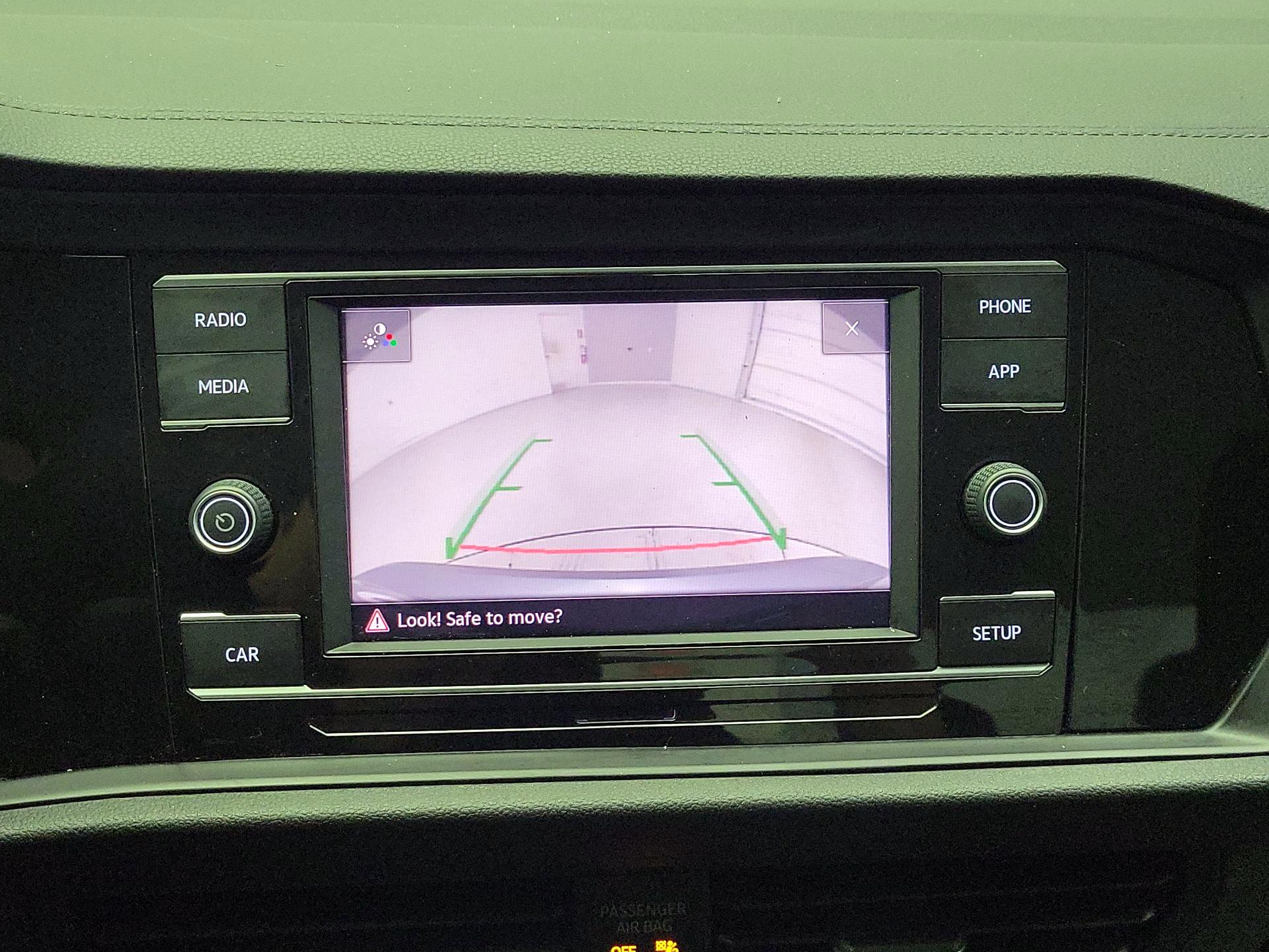 Thumbnail: 2019 Volkswagen Jetta - 14