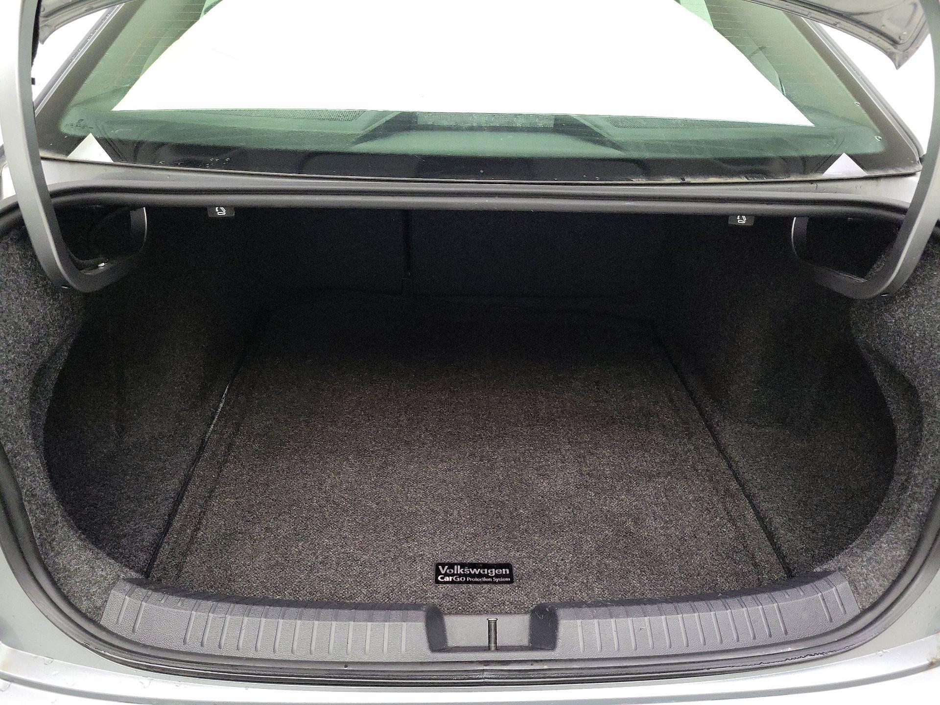 Thumbnail: 2019 Volkswagen Jetta - 20