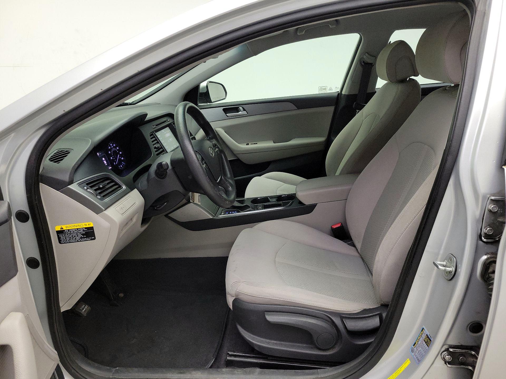 Thumbnail: 2016 Hyundai Sonata - 11