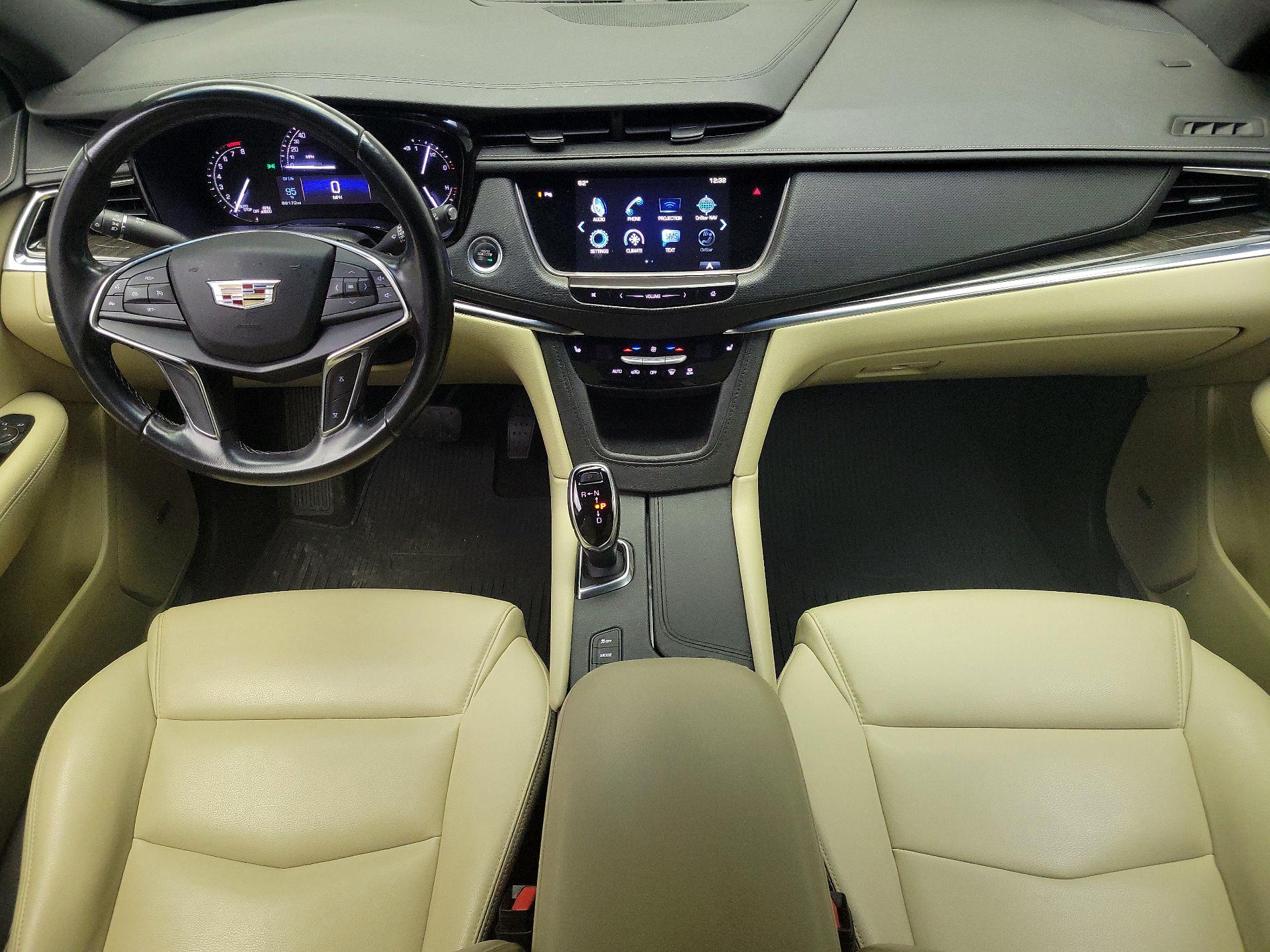 Thumbnail: 2018 Cadillac XT5 - 9