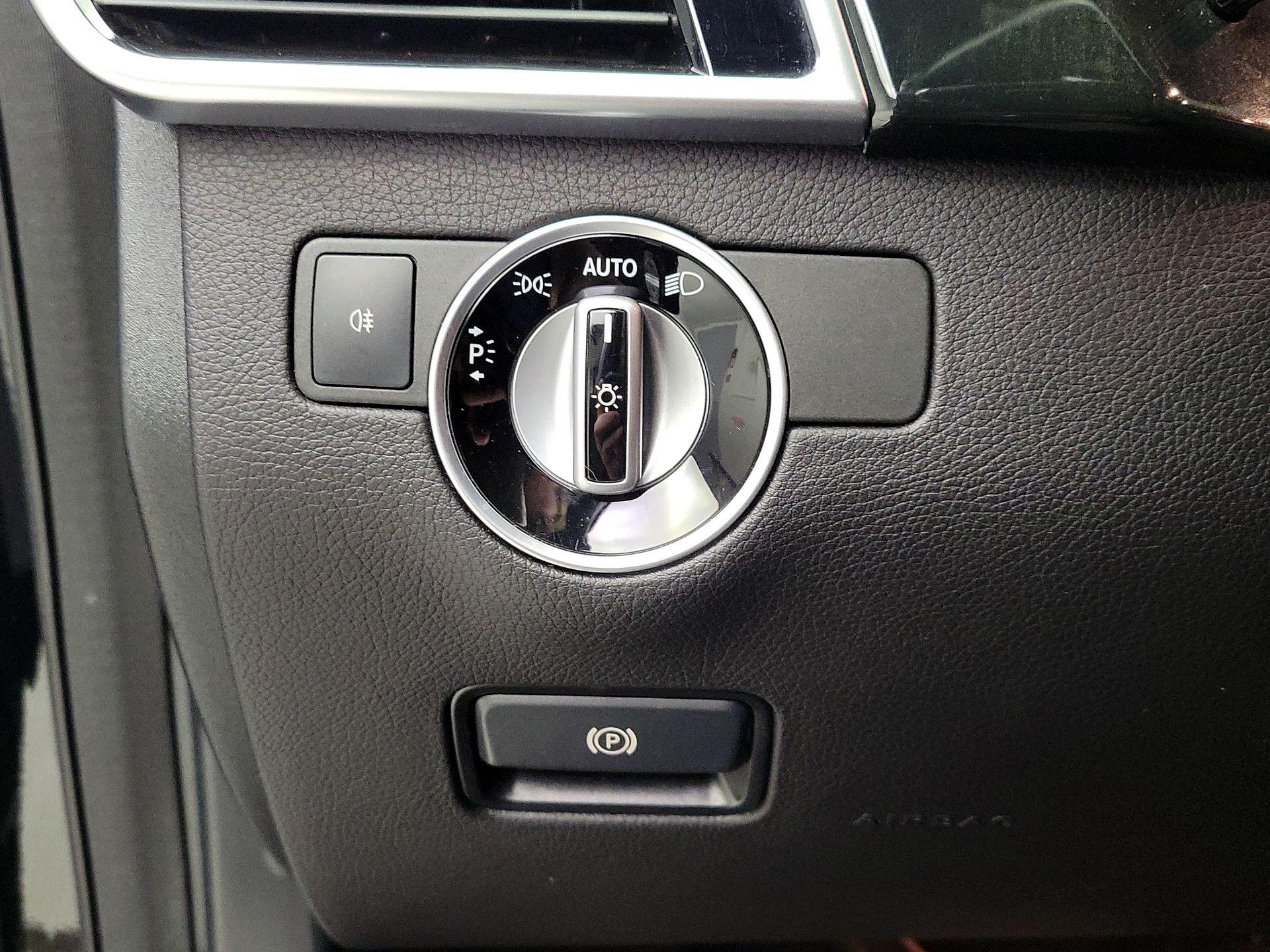 Thumbnail: 2017 Mercedes-Benz GLE - 13