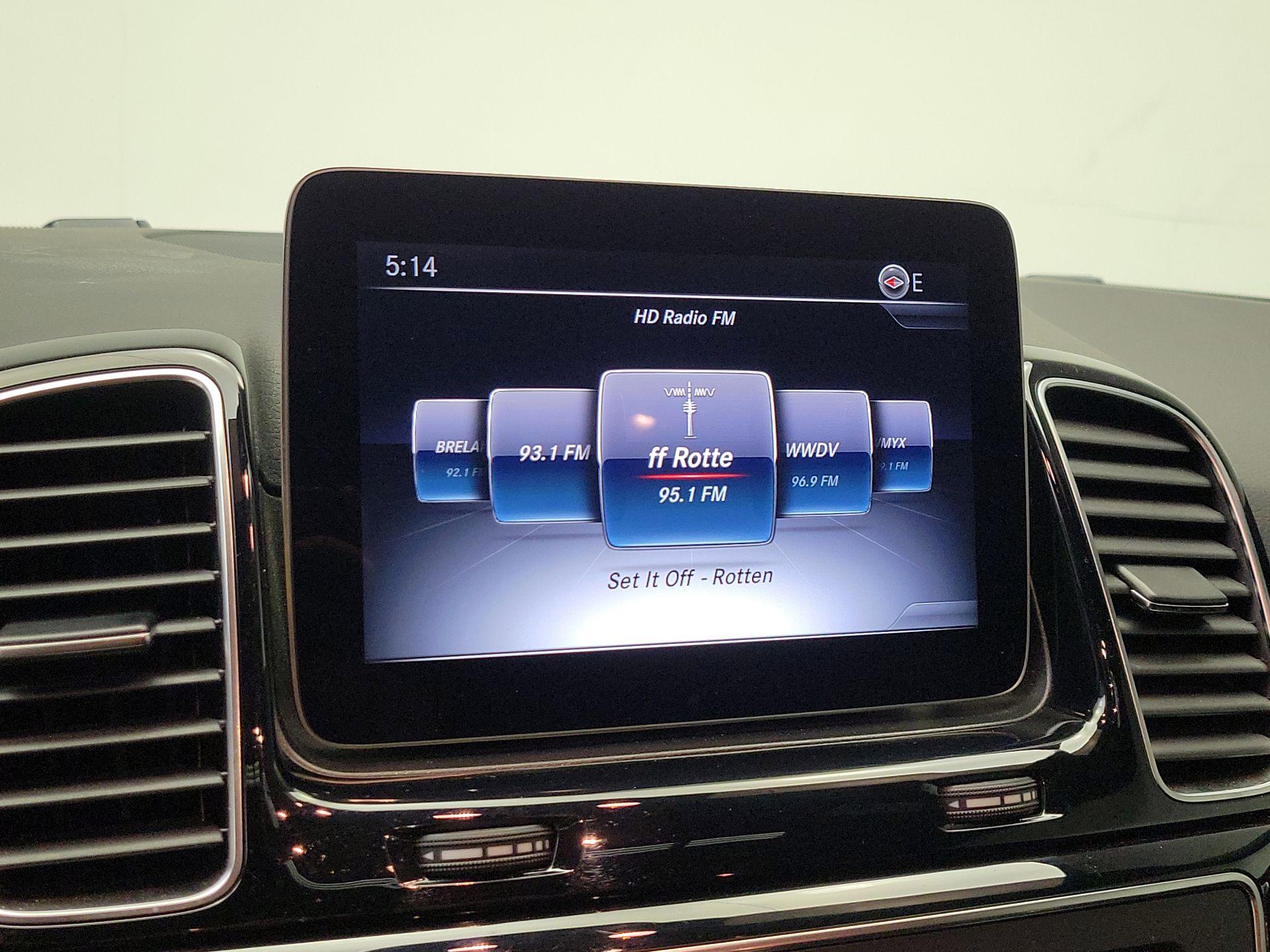 Thumbnail: 2017 Mercedes-Benz GLE - 16