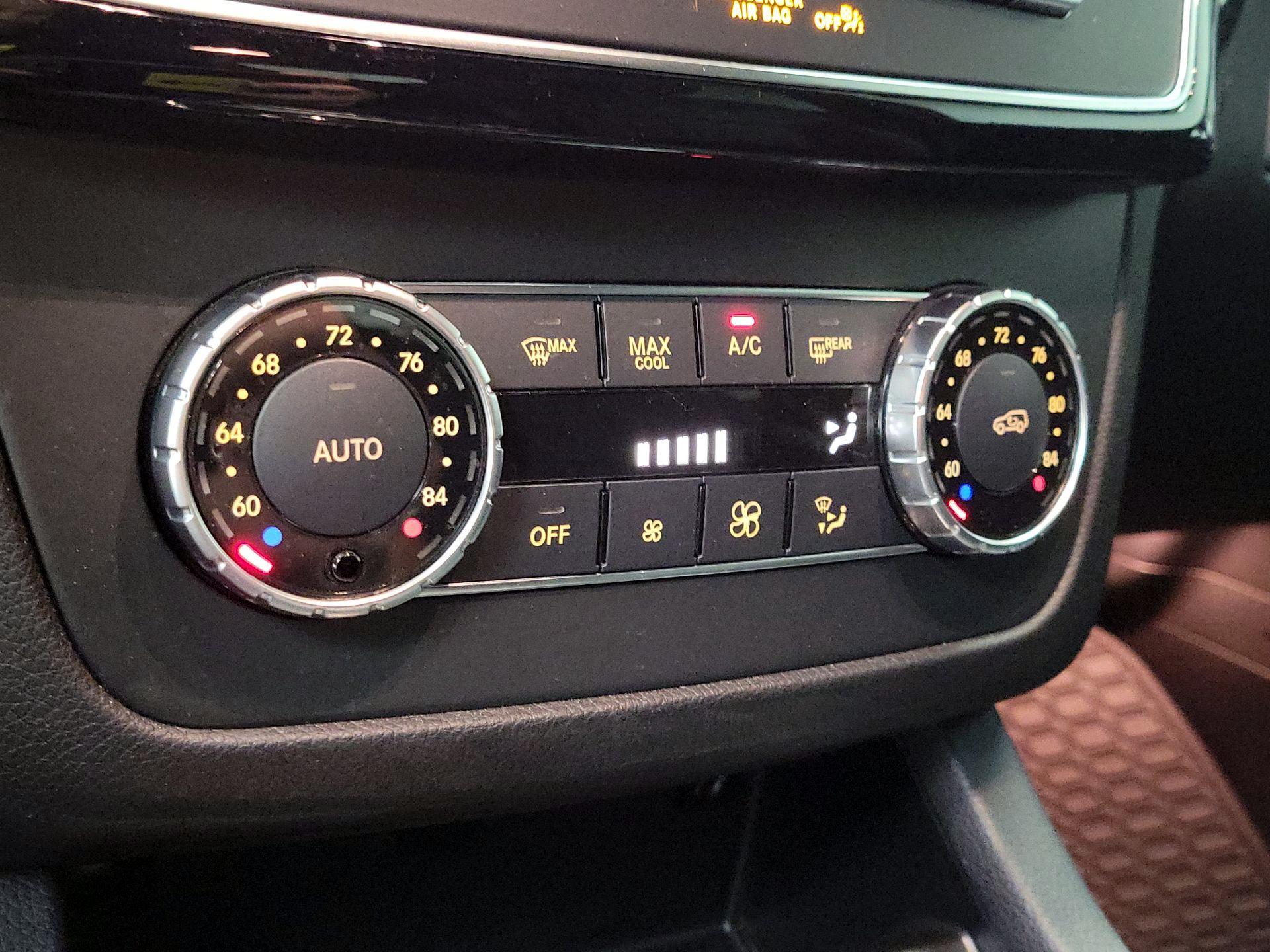 Thumbnail: 2017 Mercedes-Benz GLE - 17