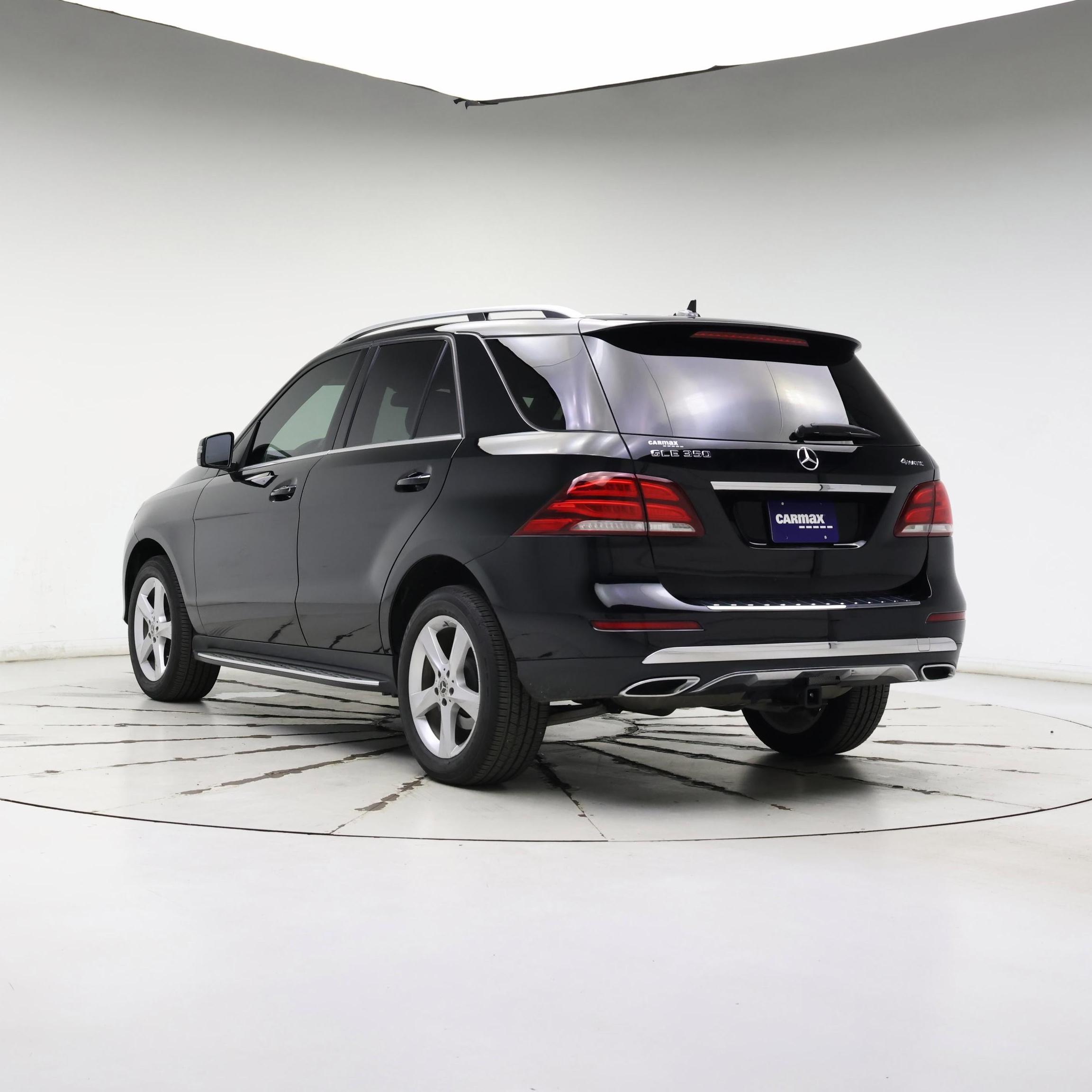 Thumbnail: 2017 Mercedes-Benz GLE - 2