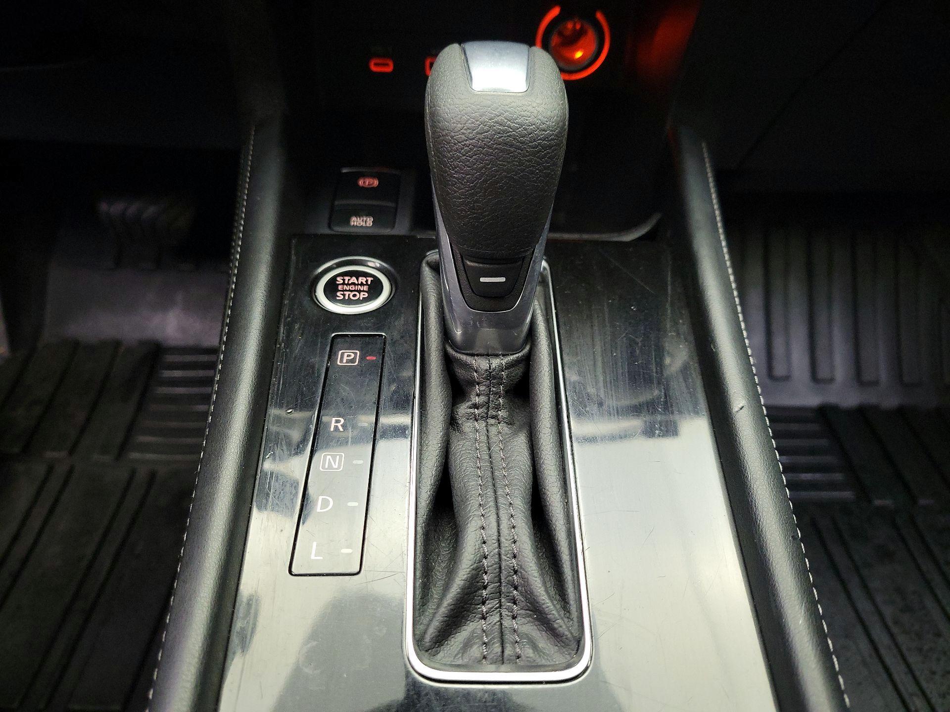 Thumbnail: 2022 Nissan Kicks - 16