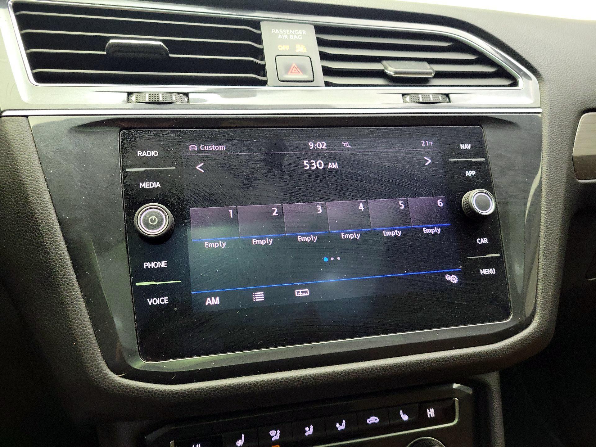 Thumbnail: 2019 Volkswagen Tiguan - 16