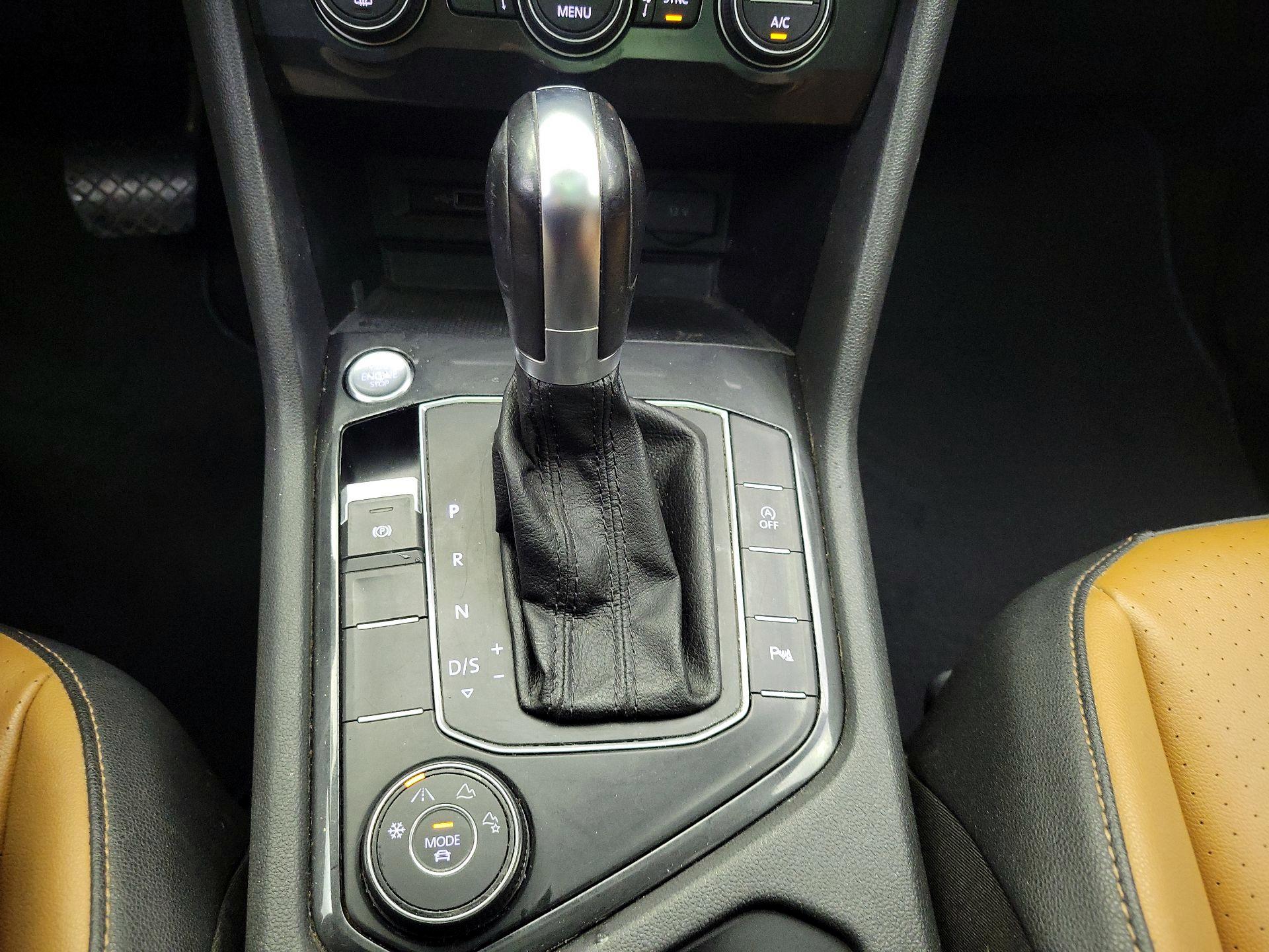 Thumbnail: 2019 Volkswagen Tiguan - 18