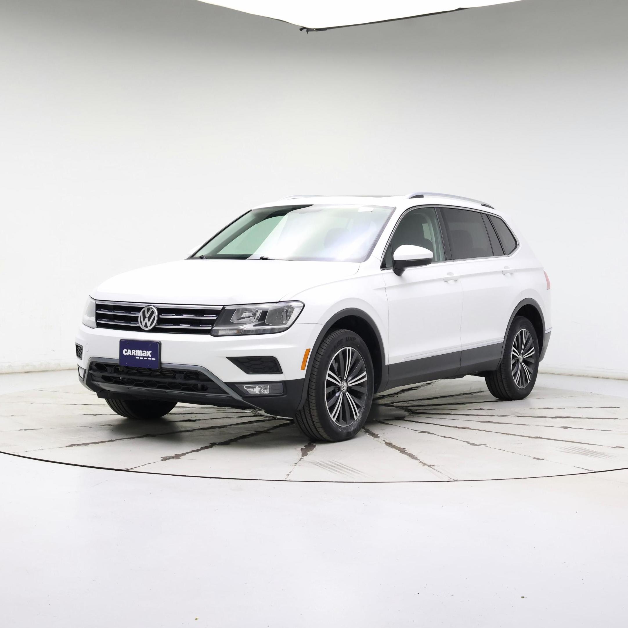 Thumbnail: 2019 Volkswagen Tiguan - 4