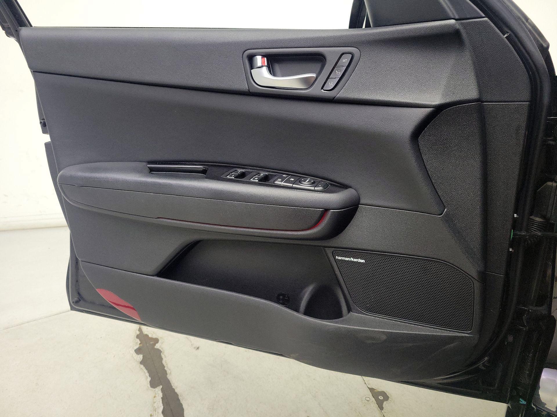 Thumbnail: 2019 Kia Optima - 12