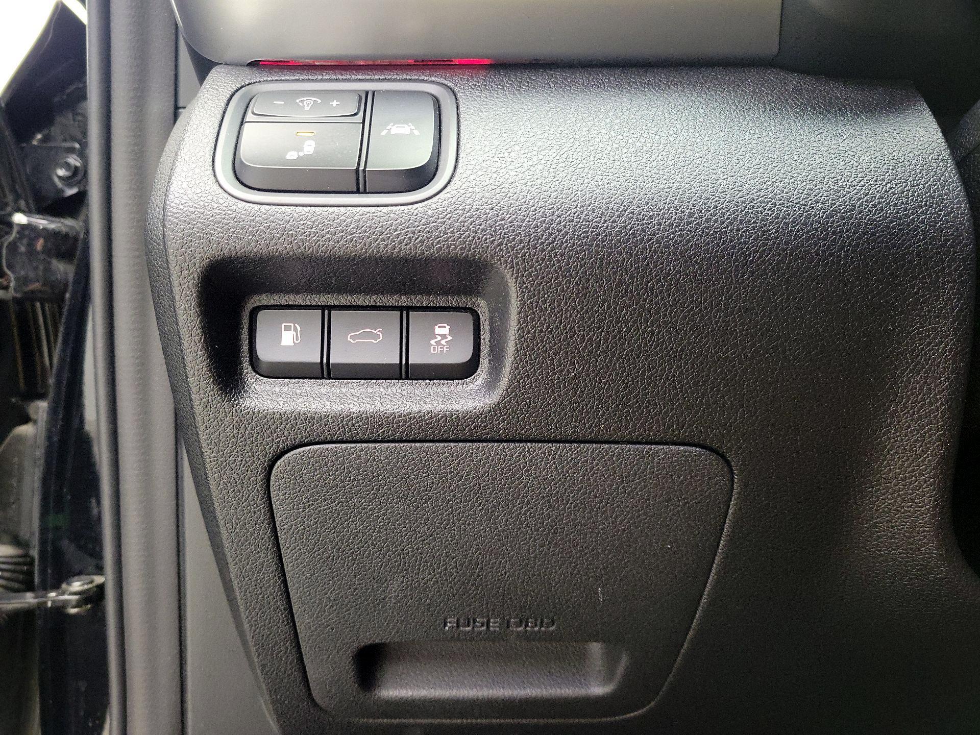 Thumbnail: 2019 Kia Optima - 13