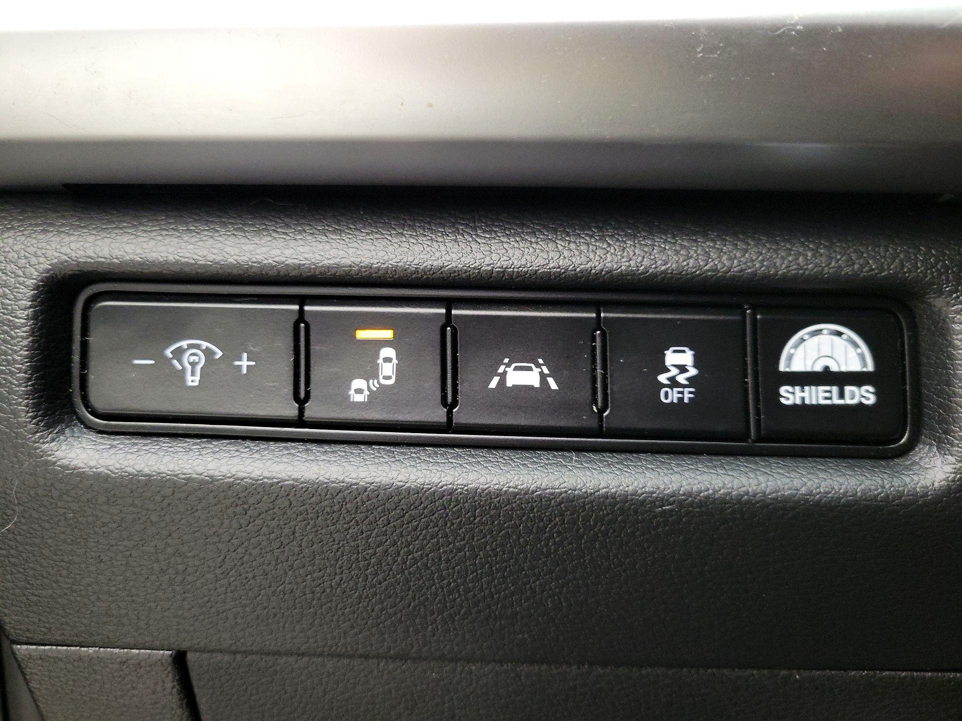 Thumbnail: 2020 Kia Telluride - 13