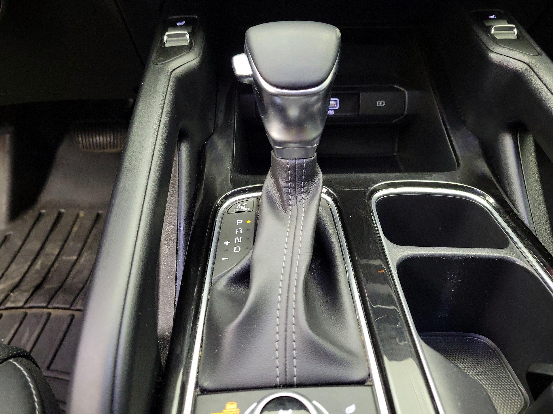 Thumbnail: 2020 Kia Telluride - 17