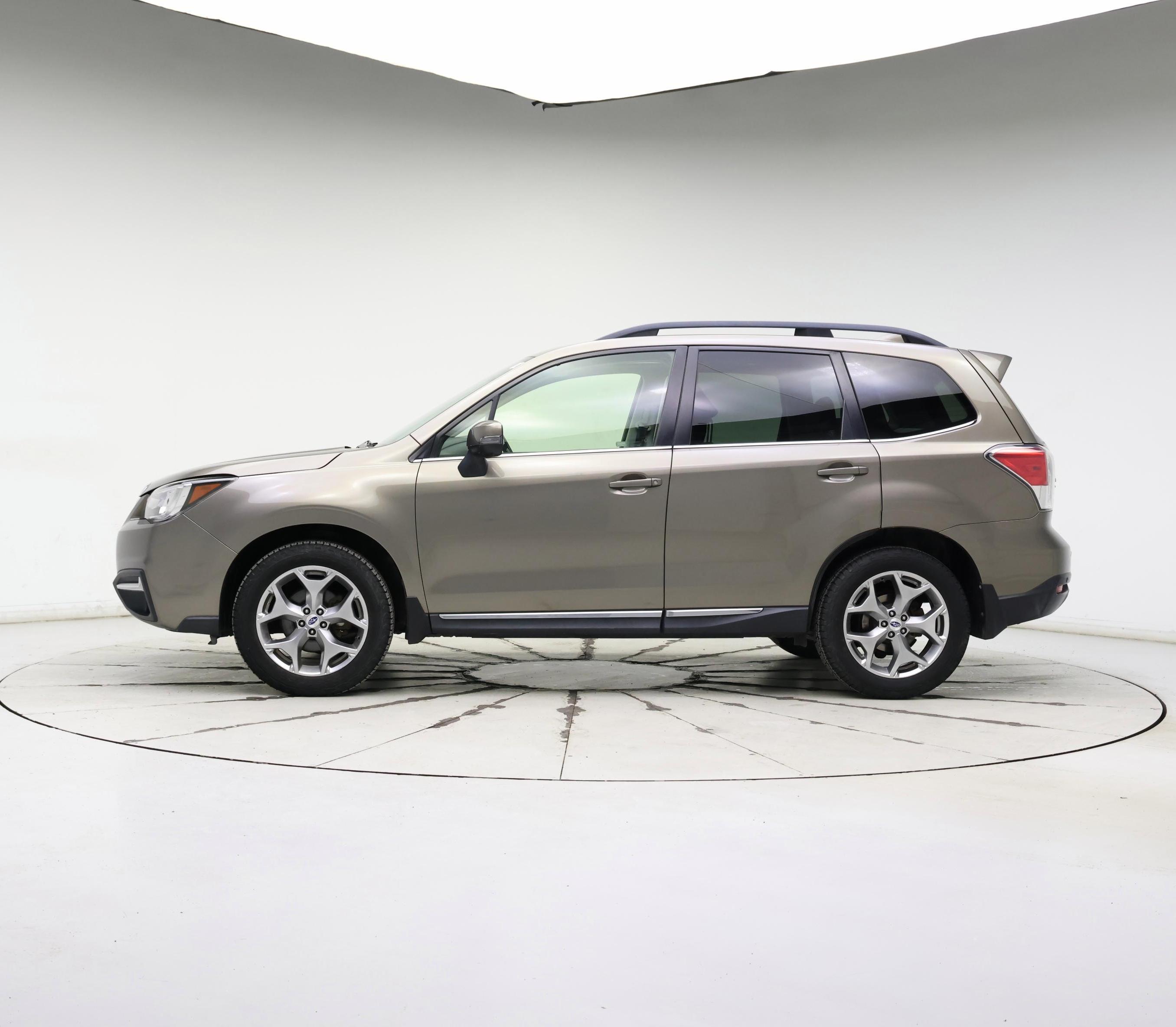 Thumbnail: 2018 Subaru Forester - 3