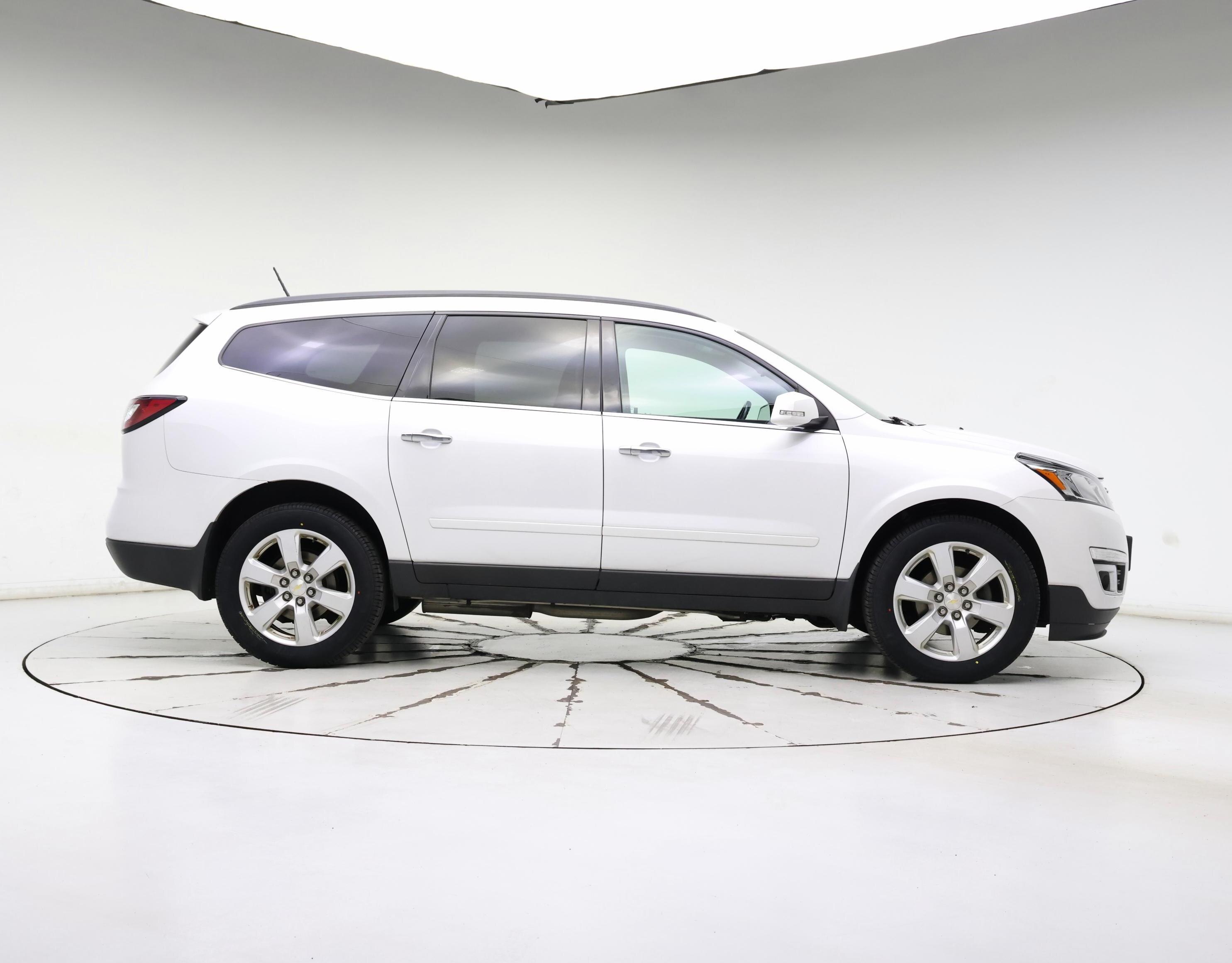 Thumbnail: 2017 Chevrolet Traverse - 7