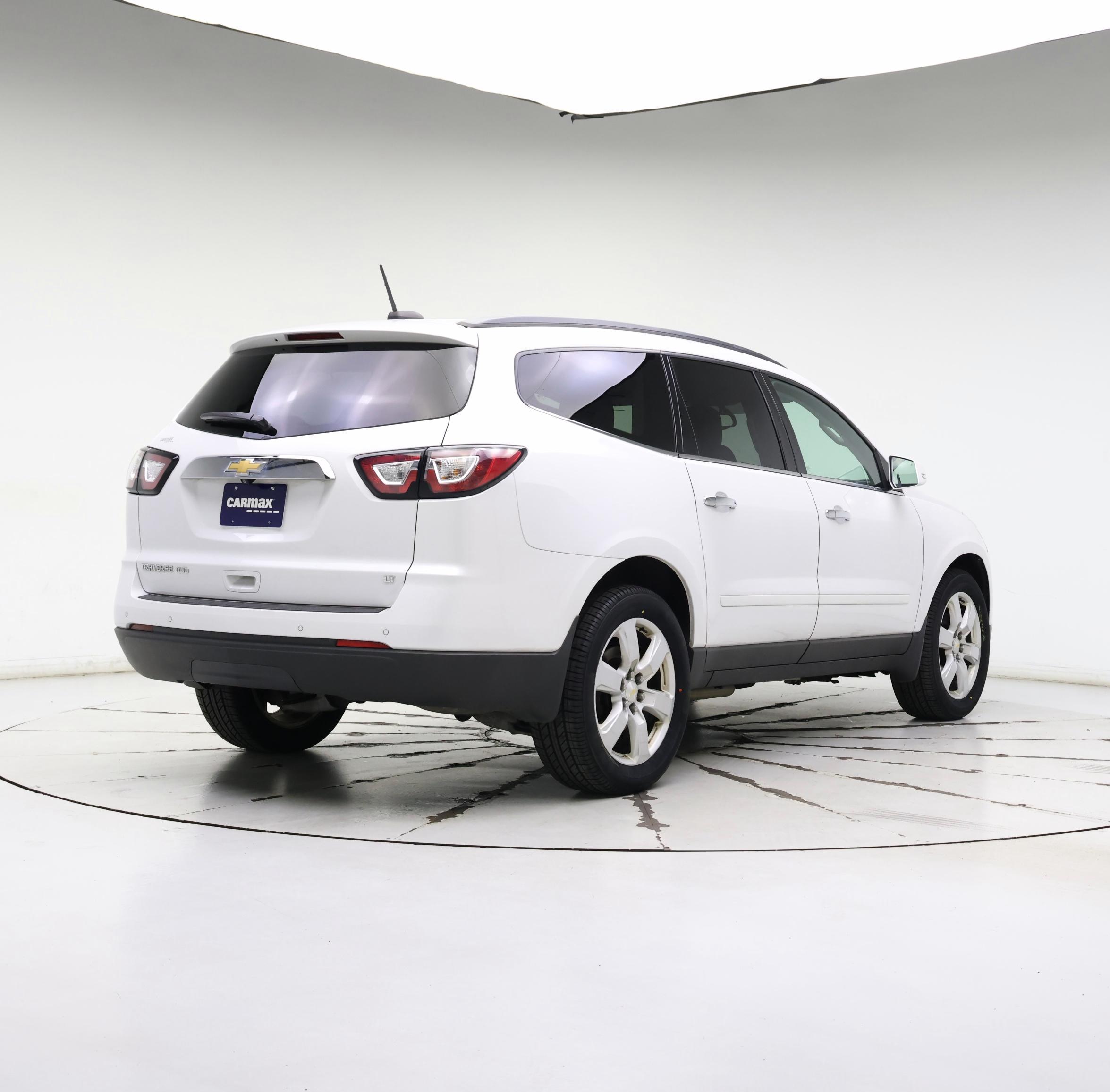 Thumbnail: 2017 Chevrolet Traverse - 8