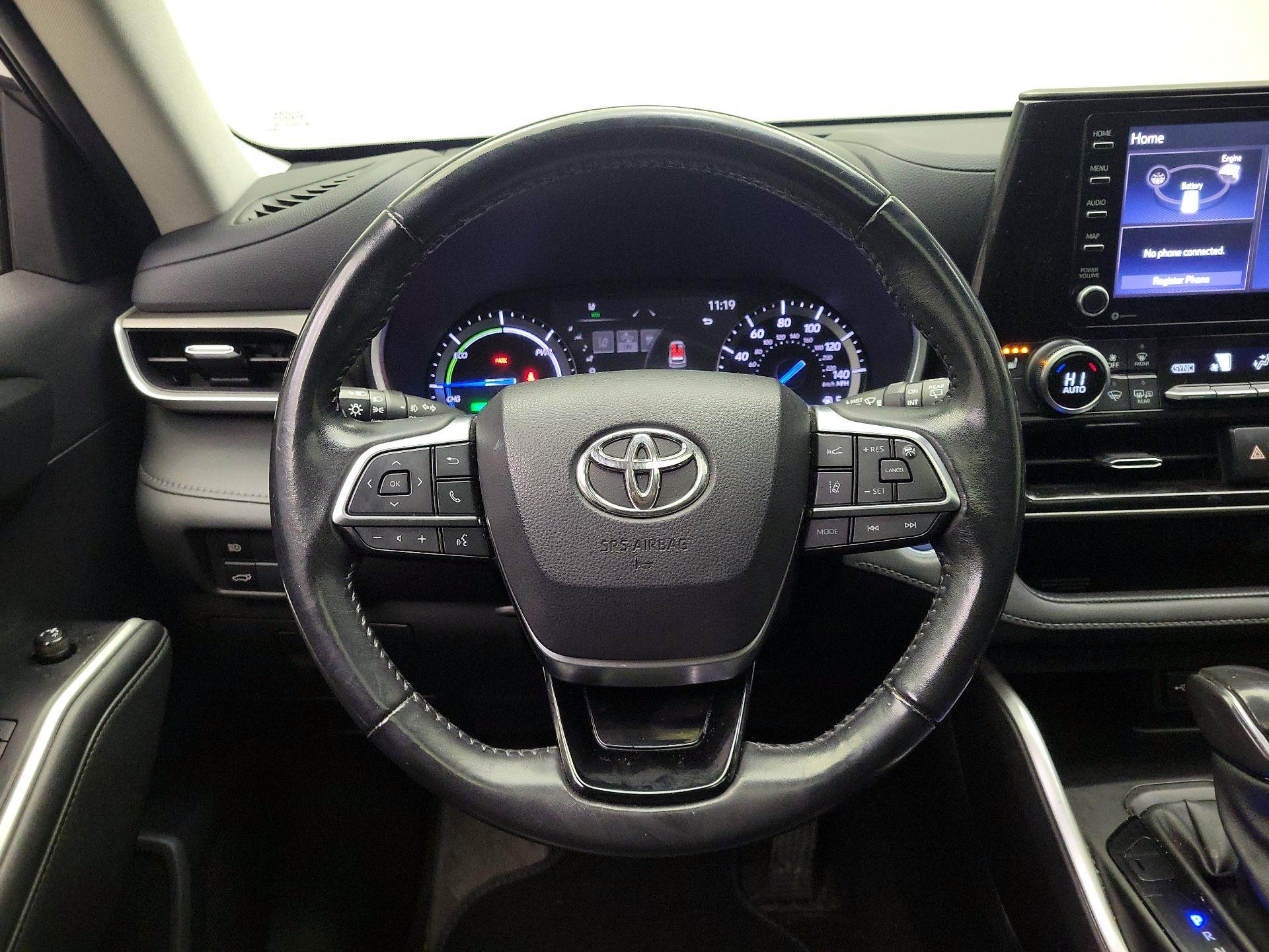 Thumbnail: 2021 Toyota Highlander - 10