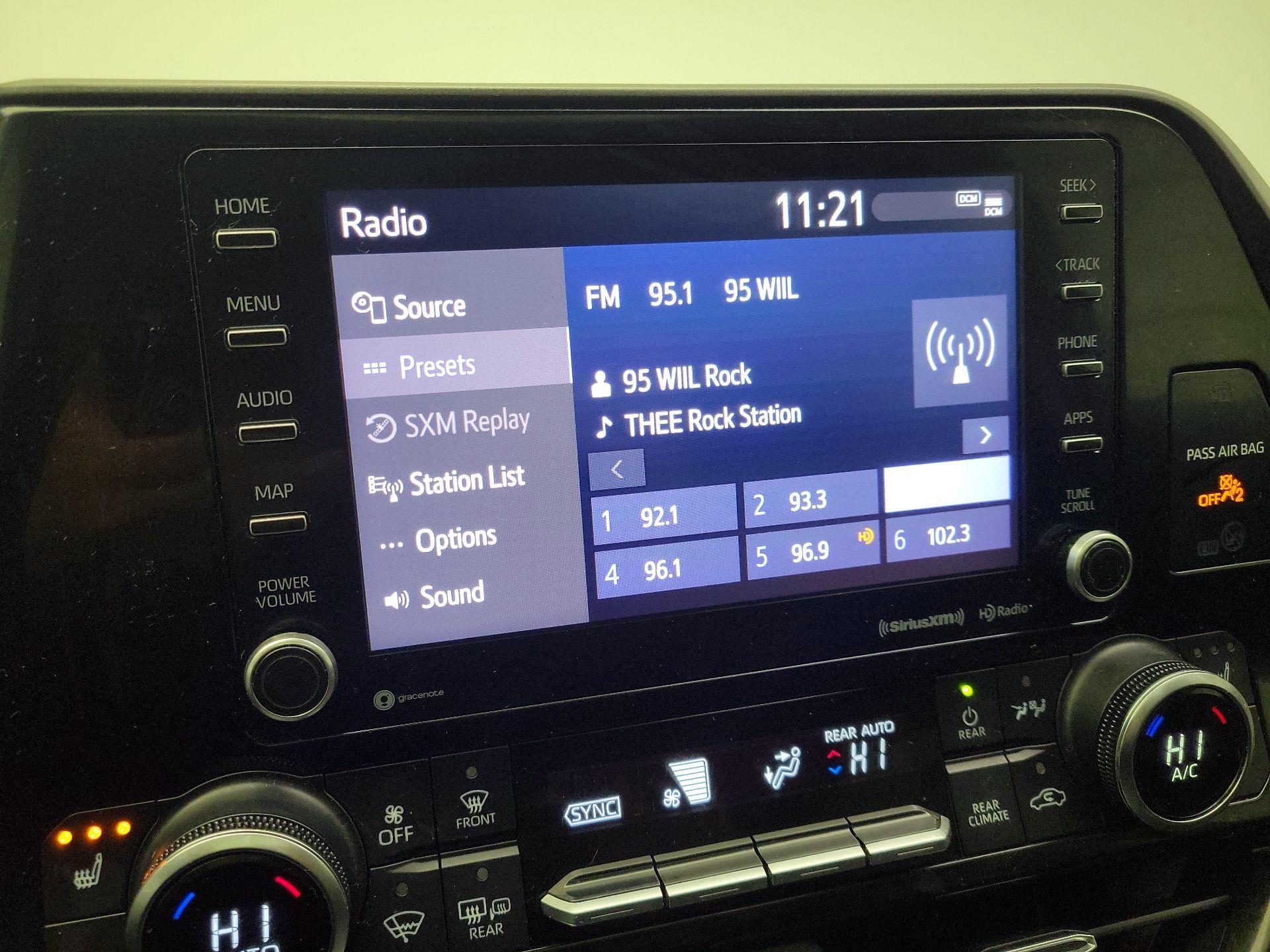 Thumbnail: 2021 Toyota Highlander - 15